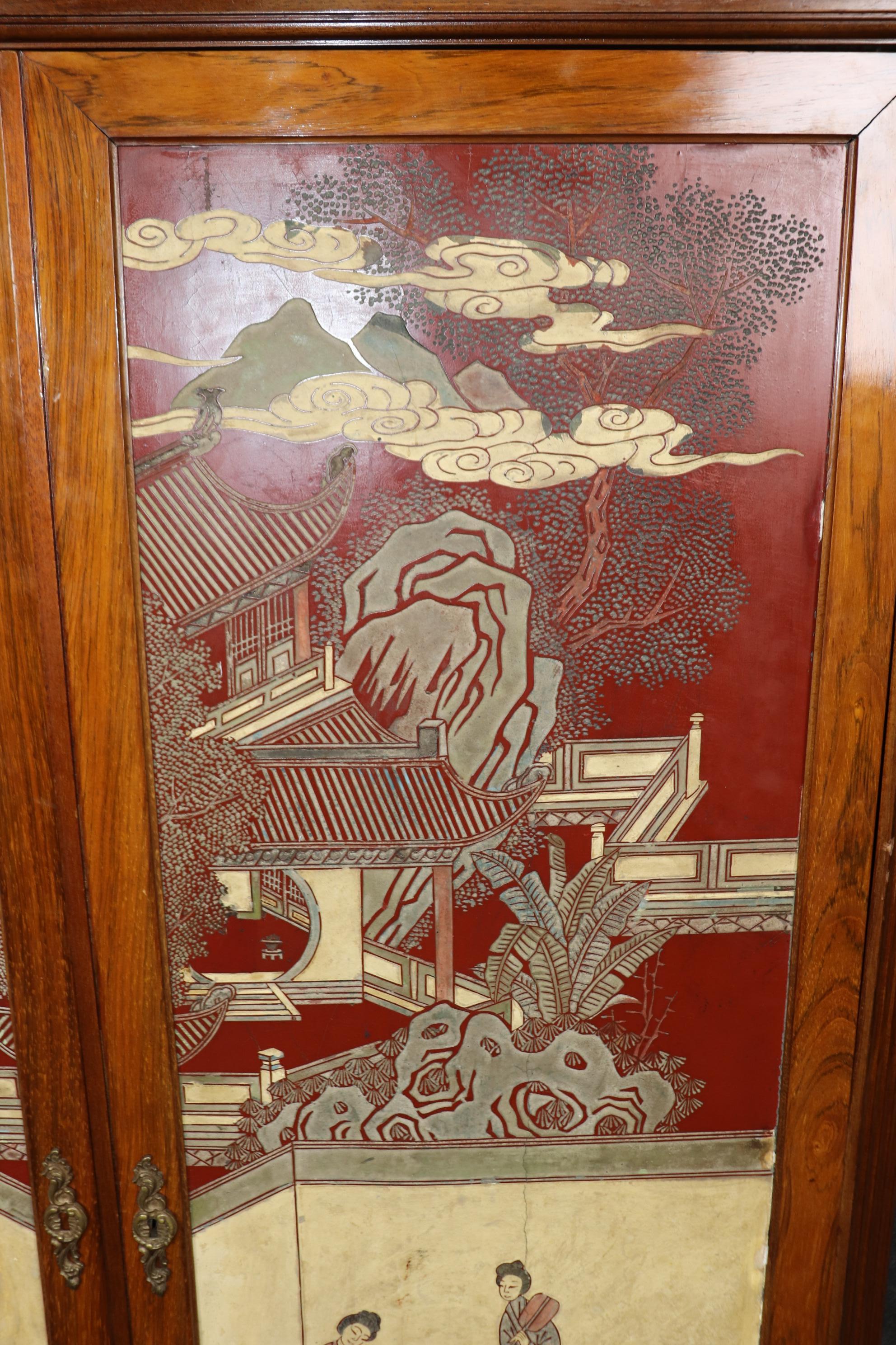 Seltene rote Chinoiserie Coromandel lackiert Nussbaum Französisch trocken Bar Liquor Kabinett im Angebot 6