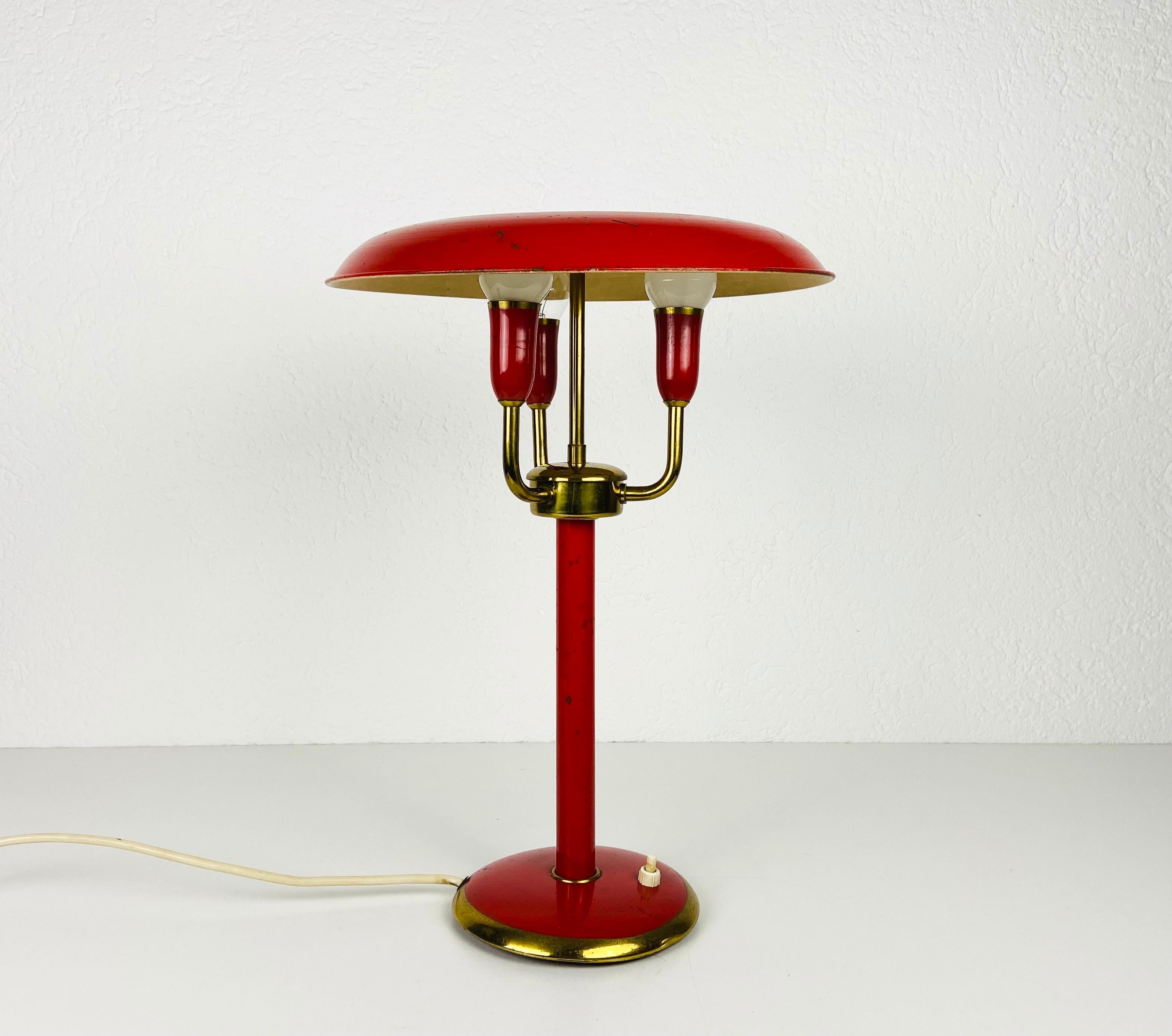 Brass Rare Red Italian Table Lamp with 3 Arms in the Style of Stilnovo, 1960s, Italy For Sale