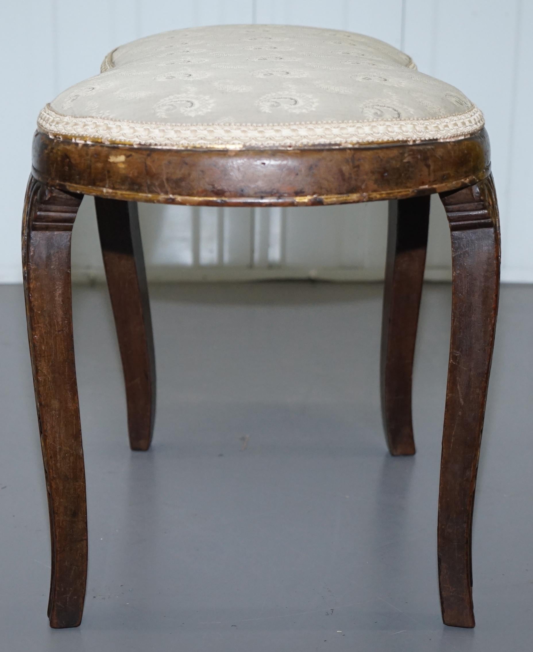 Rare Regency Walnut Giltwood Curved Kidney Saddle Stool Acanthus Leaf Detailing For Sale 5