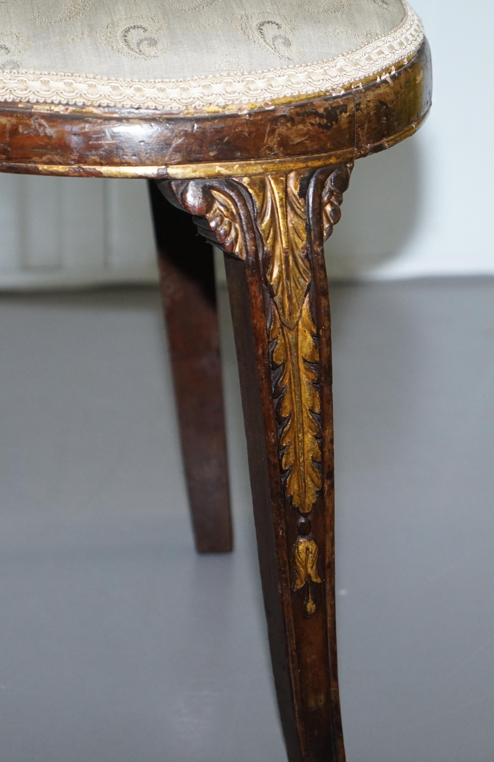 Rare Regency Walnut Giltwood Curved Kidney Saddle Stool Acanthus Leaf Detailing For Sale 8