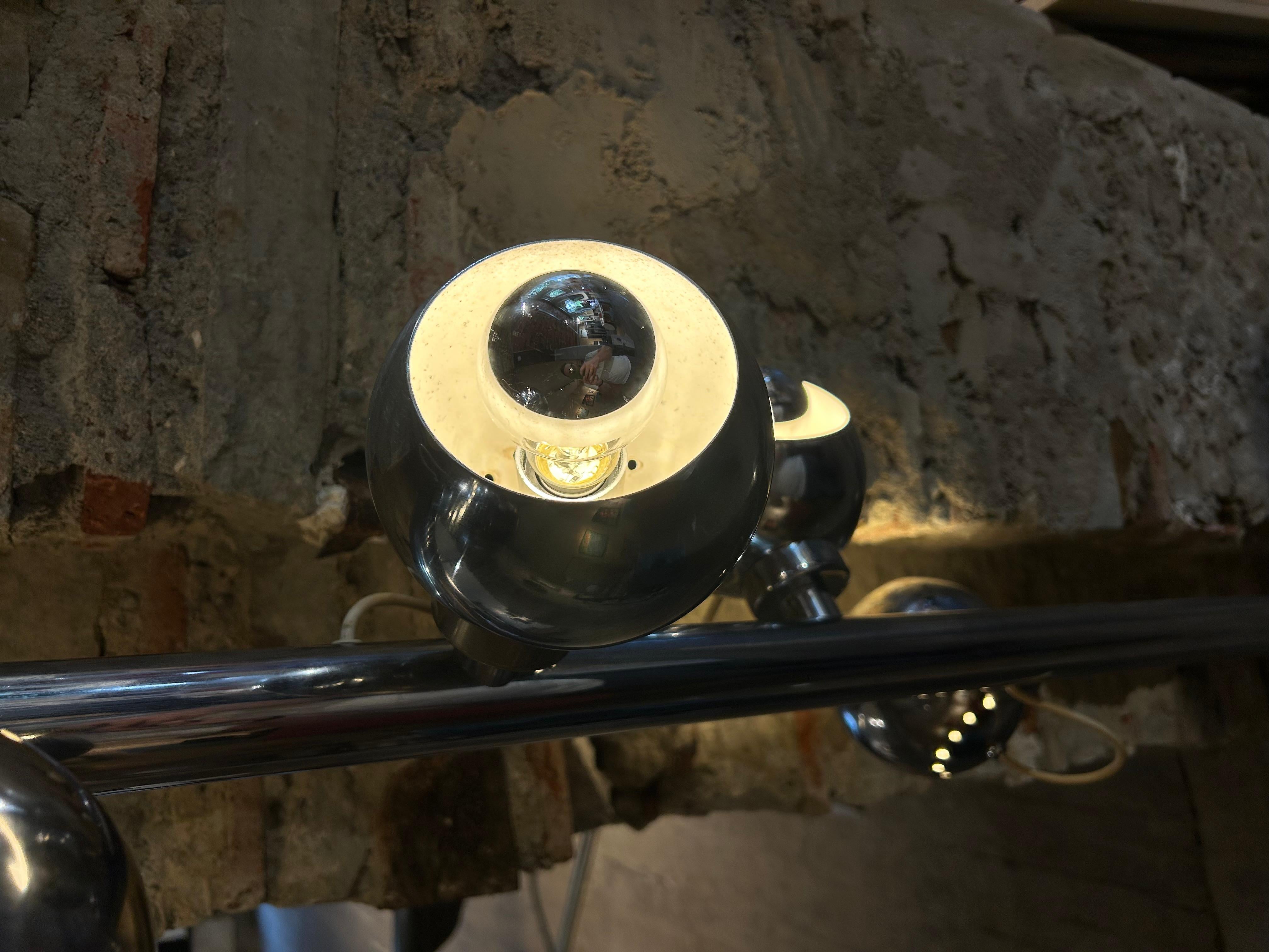 Rara lámpara de pie Reggiani eyeball Tallado en venta