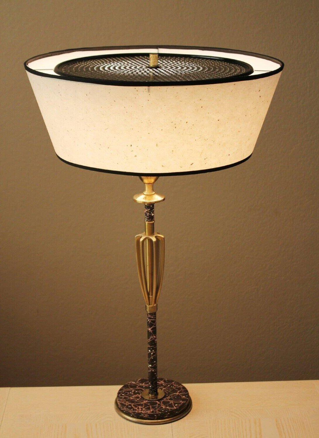 Rare Rembrandt Lamp! Iconic Mid Century Modern Atomic Blender Design! MCM 1950s In Good Condition For Sale In Peoria, AZ