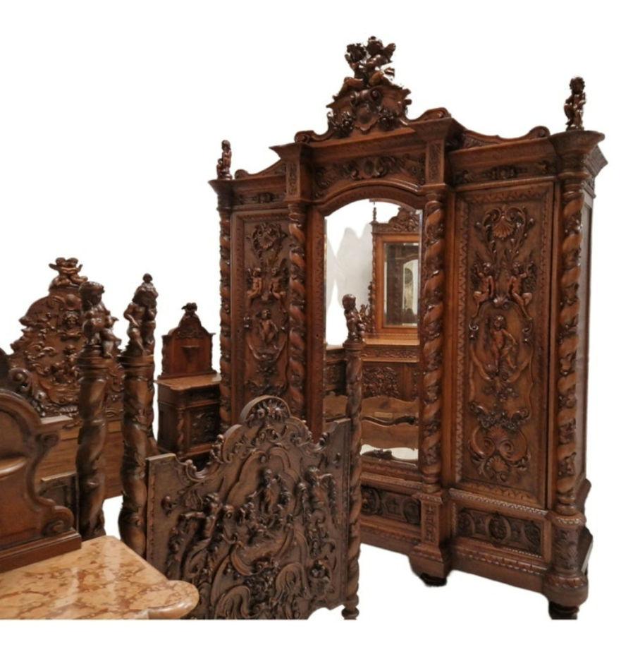 Rare Renaissance Bedroom Set Italian 19th Century For Sale at 1stDibs