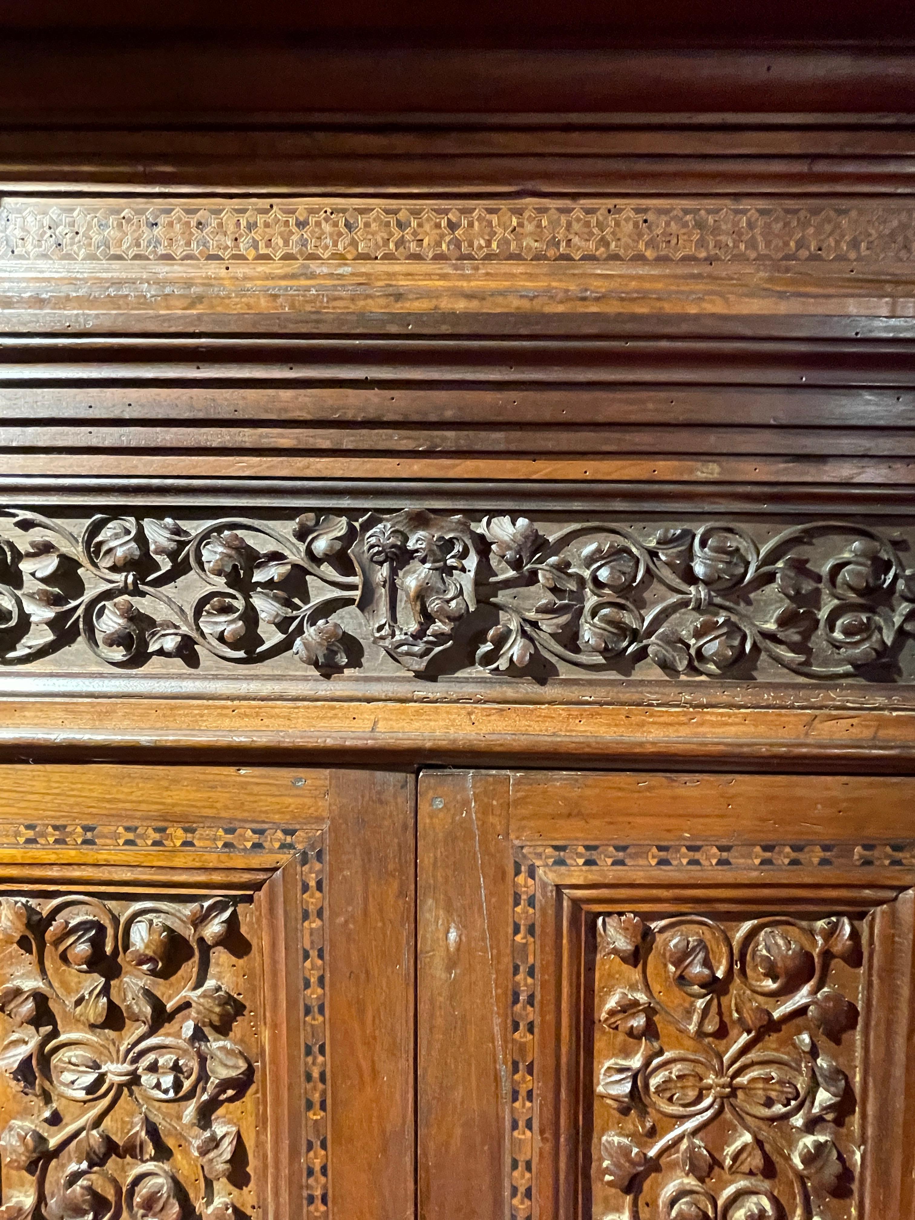 Rare cabinet florentin de la Renaissance avec décor de Certosina Bon état - En vente à Saint-Ouen, FR
