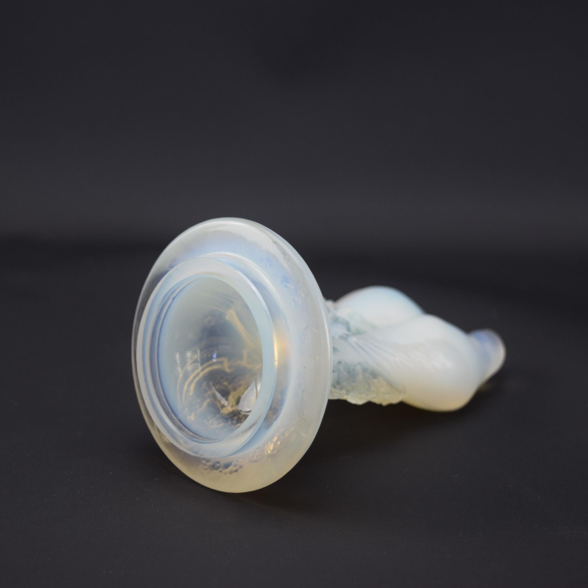 Rare vase Rene Lalique opalescent Tourterelles C1925 en vente 3