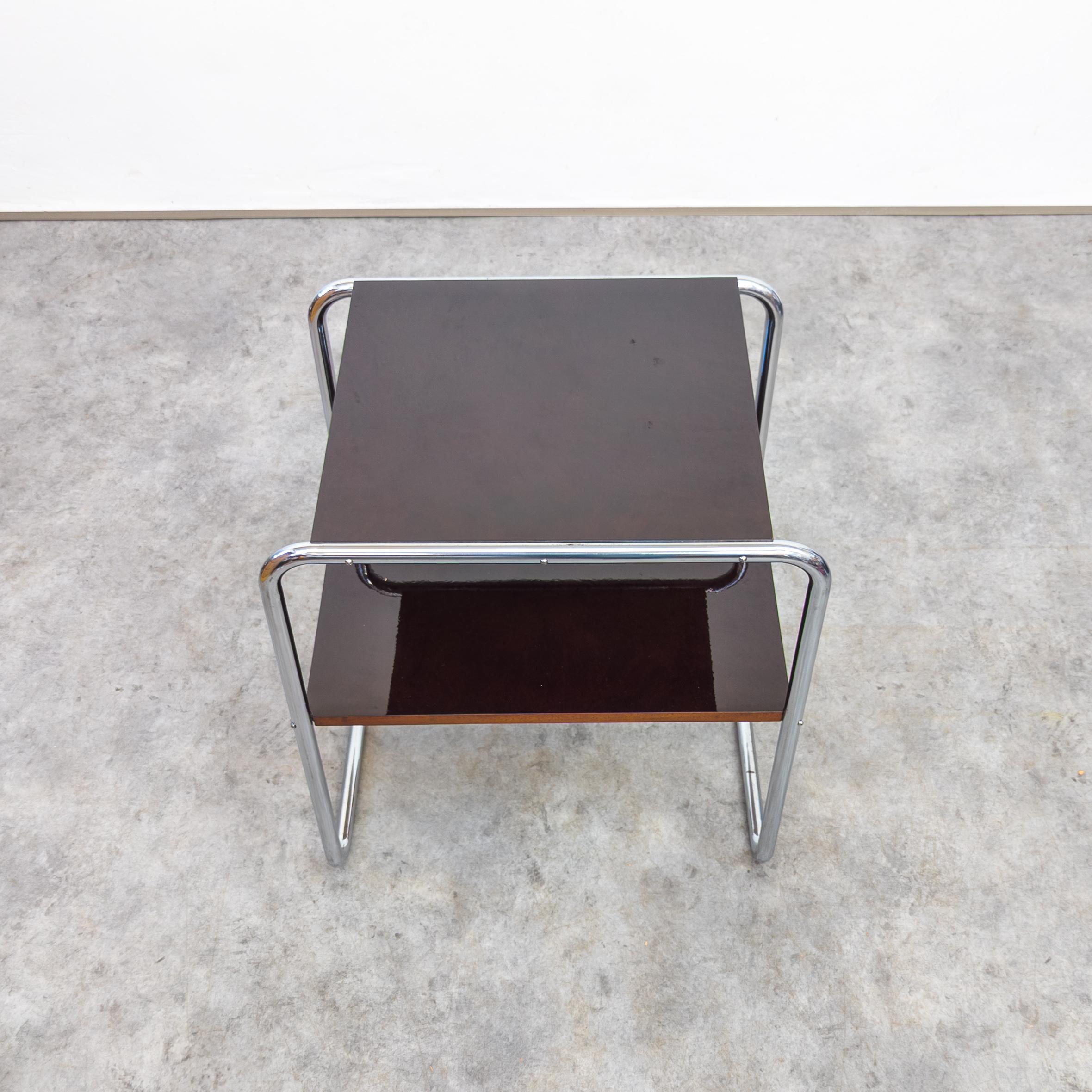 Rare restored Bauhaus tubular steel side table by Marcel Breuer  For Sale 3