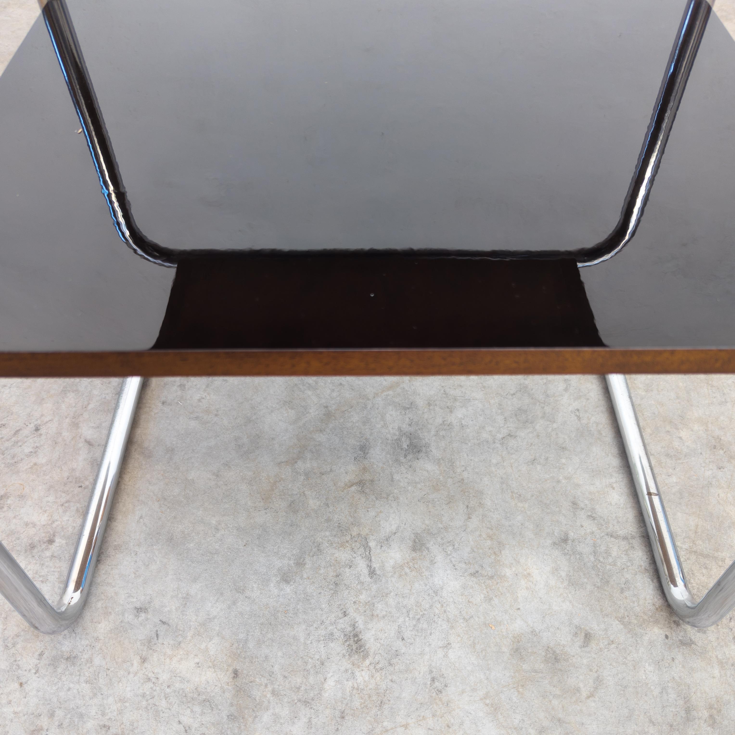 Rare restored Bauhaus tubular steel side table by Marcel Breuer  For Sale 7