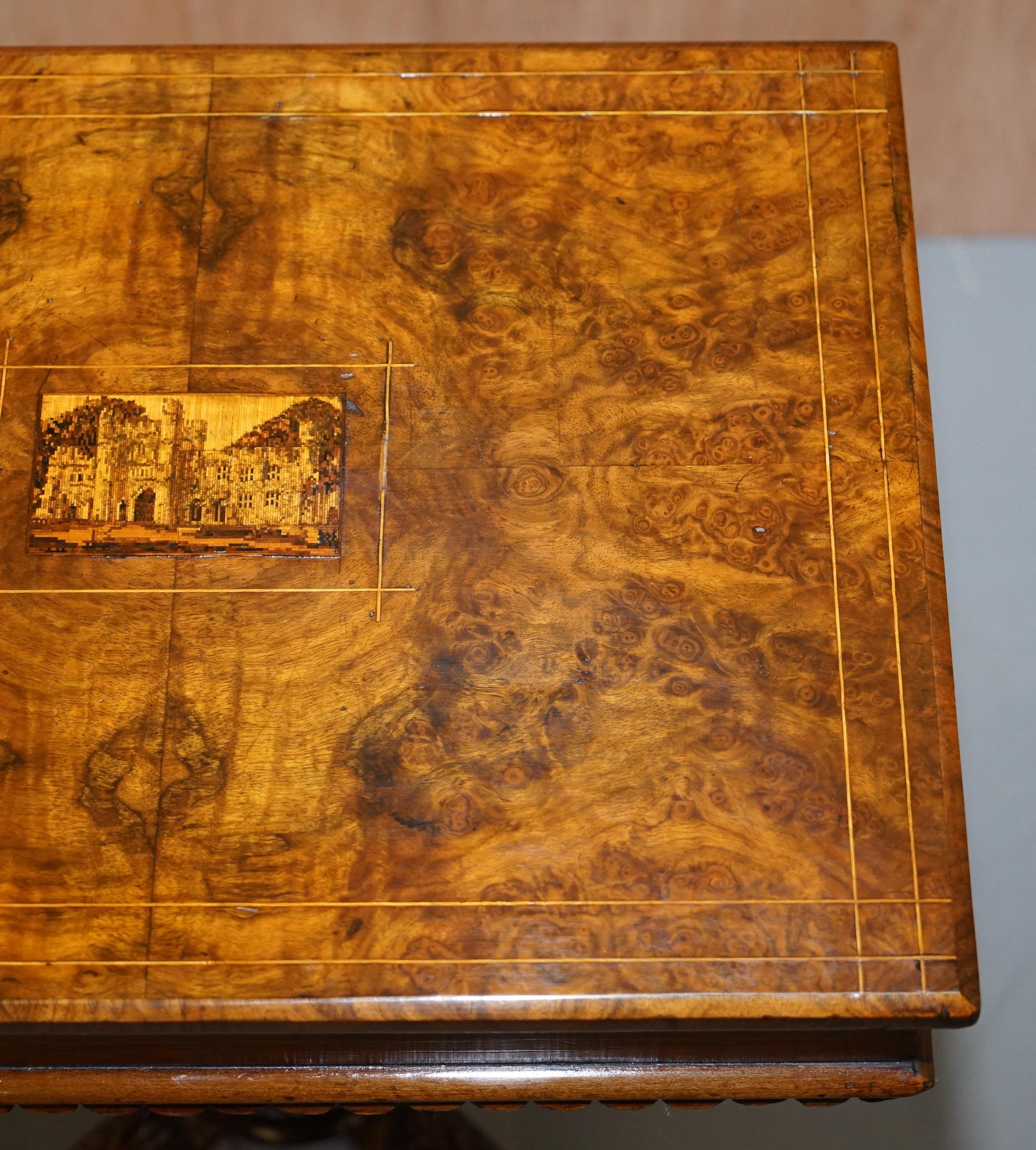 XIXe siècle Rare table de travail en ronce de noyer restaurée & Table de couture incrustée Tunbridge Pieds sculptés en vente