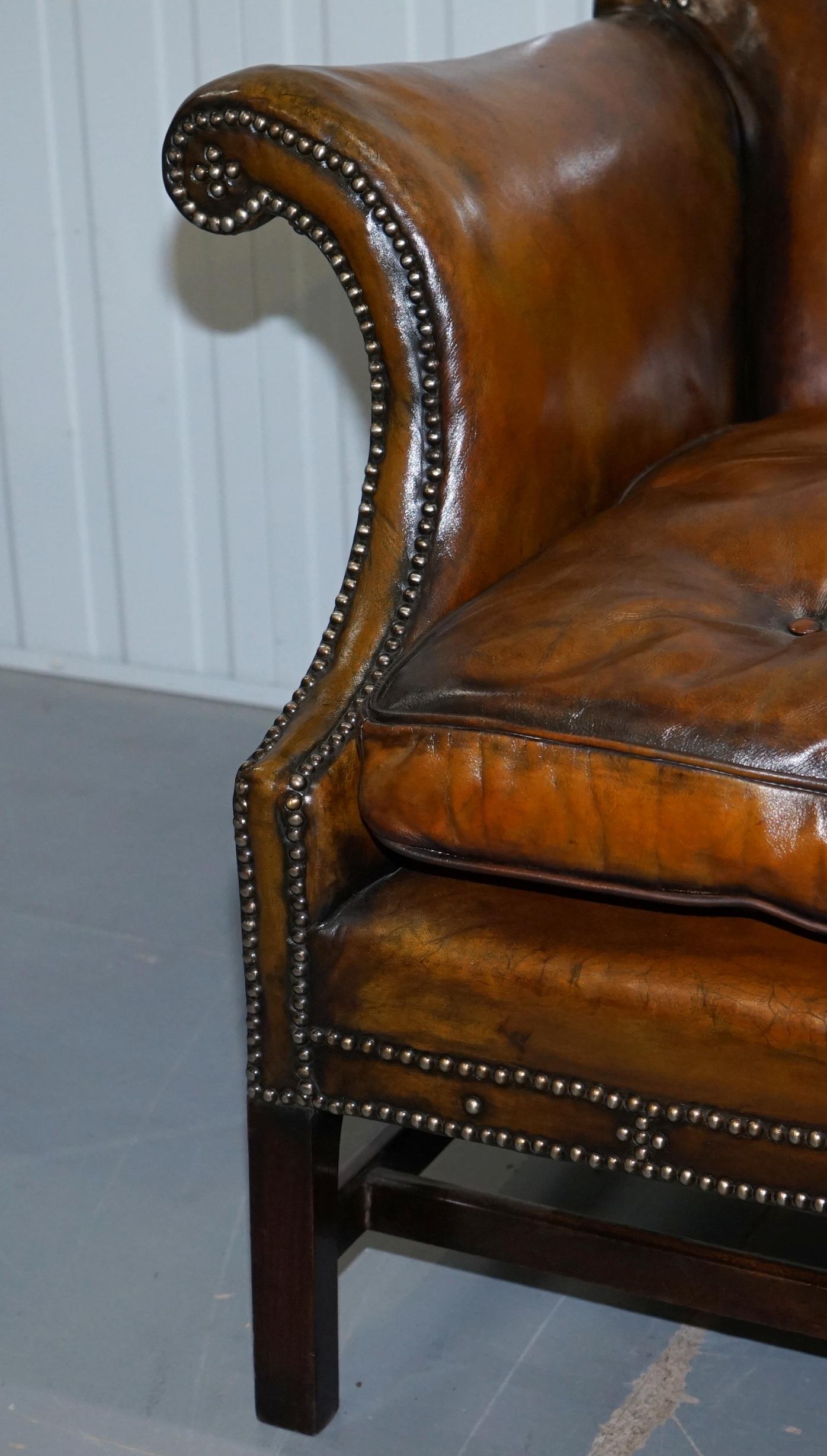 Rare Restored Camel Back Chippendale Buttoned Chesterfield Sofa Brown Leather In Excellent Condition In West Sussex, Pulborough