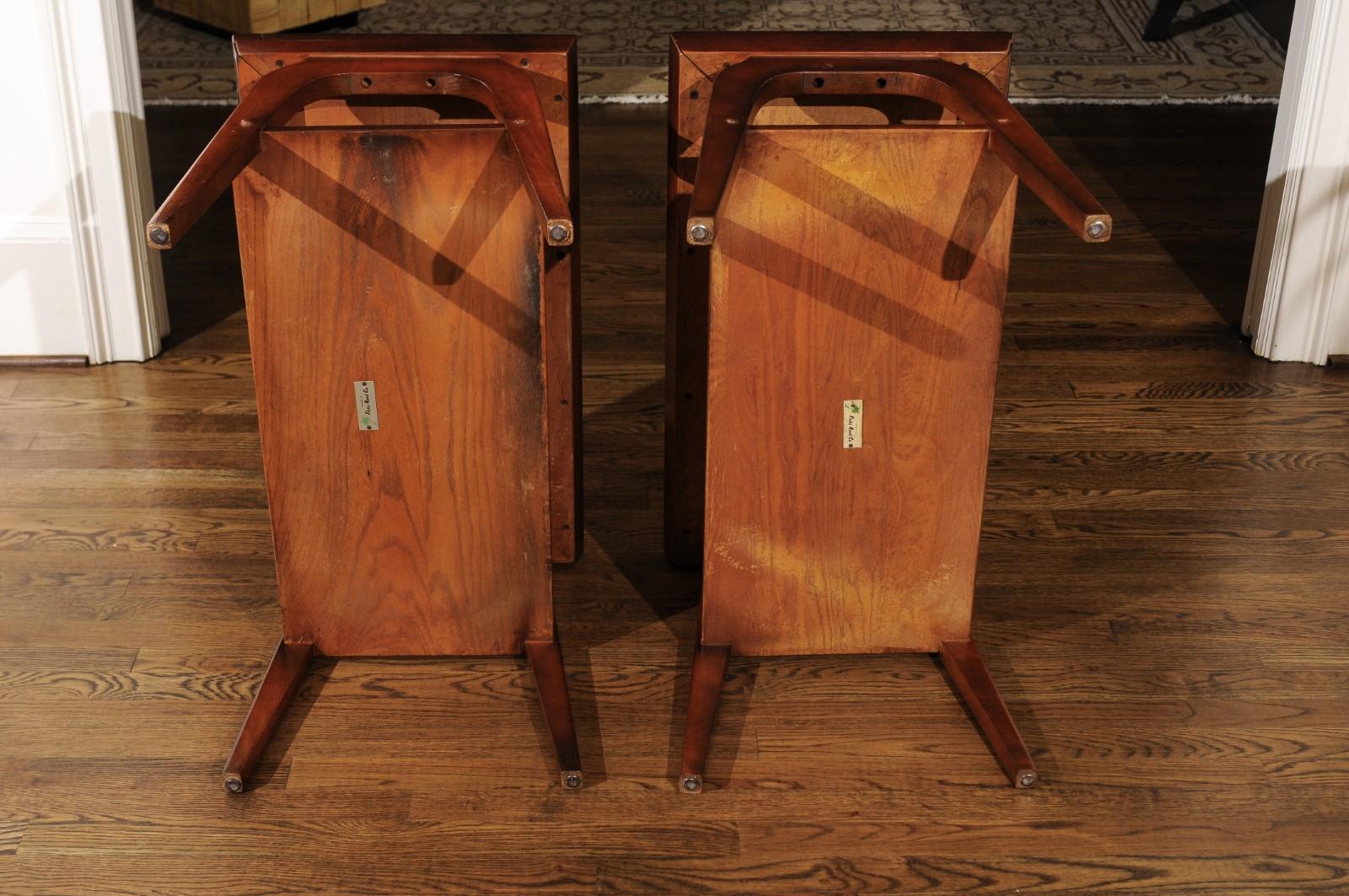 Paire de tables d'appoint rares restaurées et rares par John Wisner pour Ficks Reed, vers 1954 en vente 5