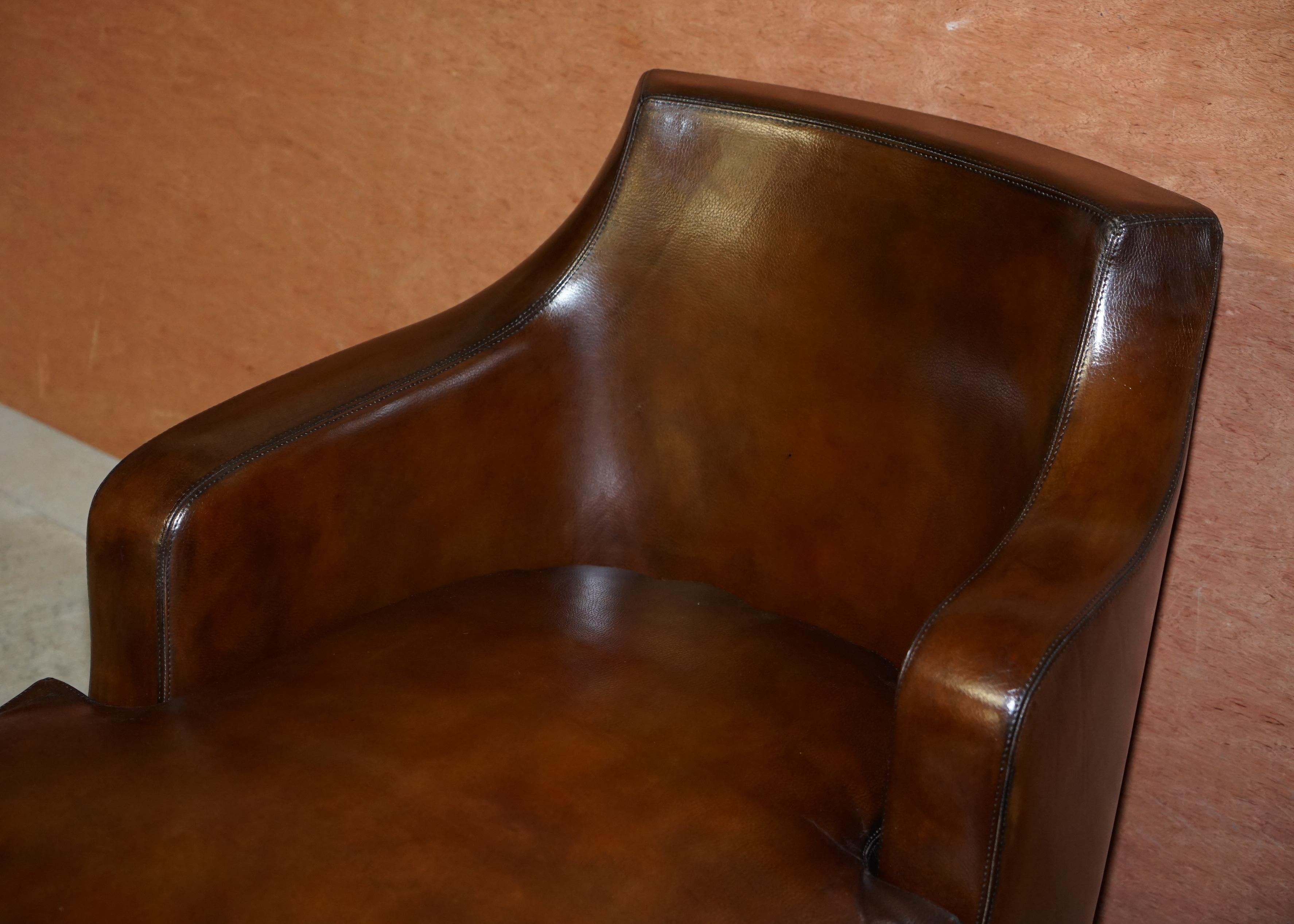 Fauteuil de salon en cuir marron italien Promemoria Gioconda restauré et rare en vente 10