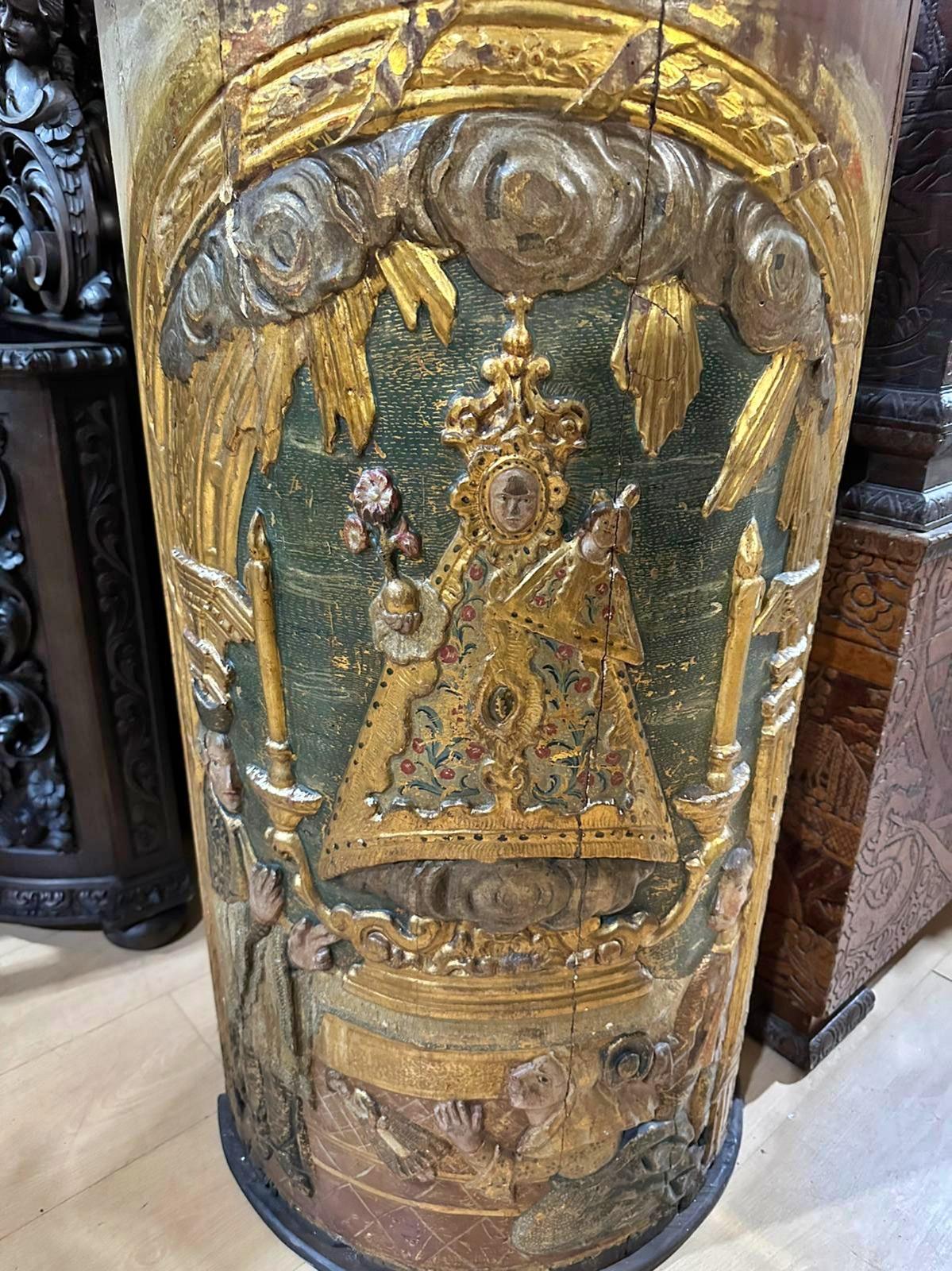 Bois Rare porte tournante d'autel colonial espagnol du 17ème siècle en vente