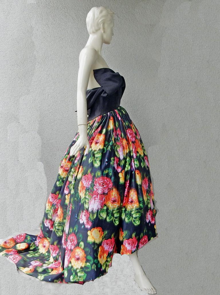 Rare Richard Quinn Runway Finale Fabulous Floral Ballgown   NWT Neuf - En vente à Los Angeles, CA