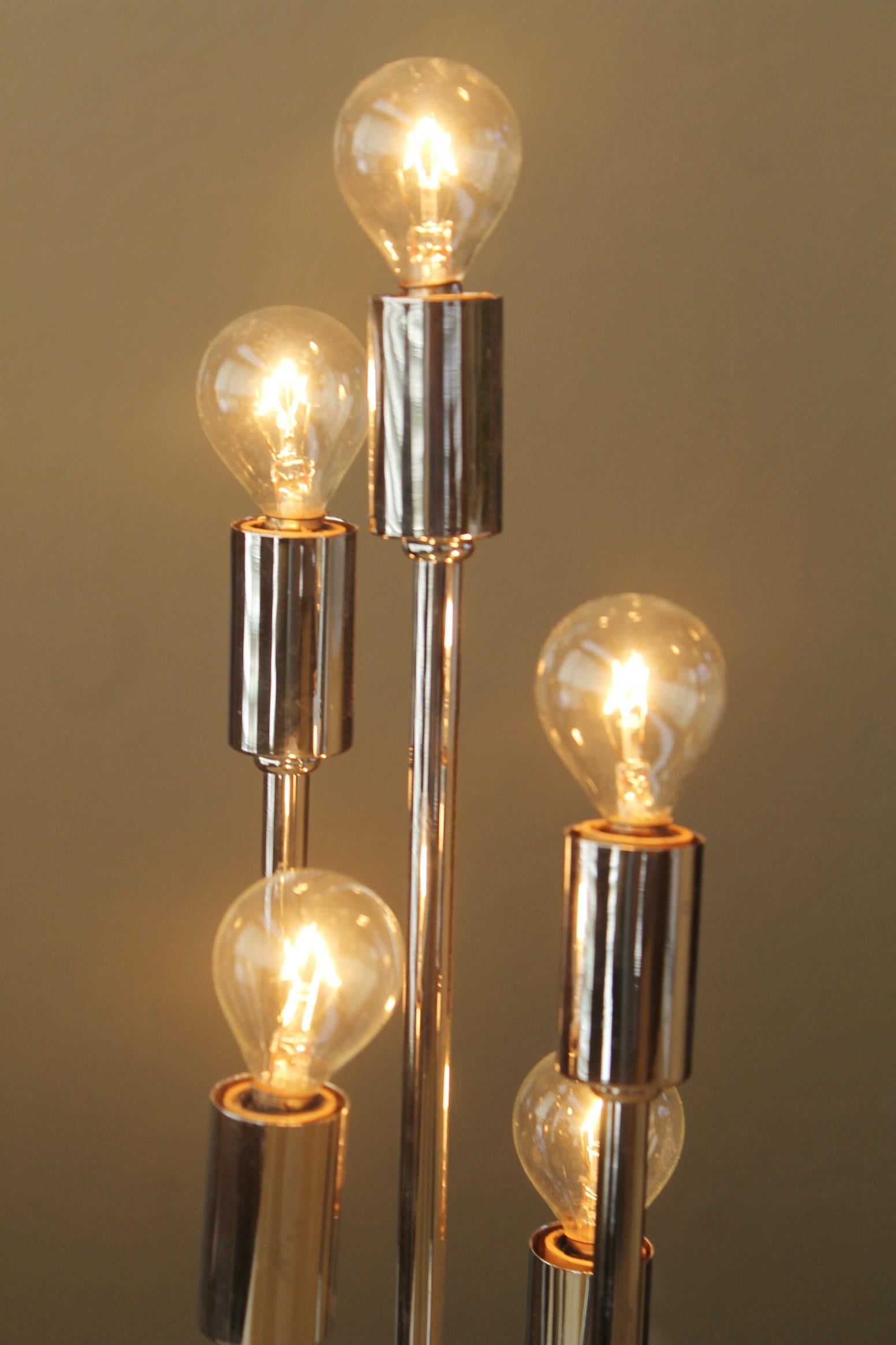 Placcato Rara lampada da tavolo cromata Robert Sonneman! Illuminazione iconica del Mid Century 1960 in vendita