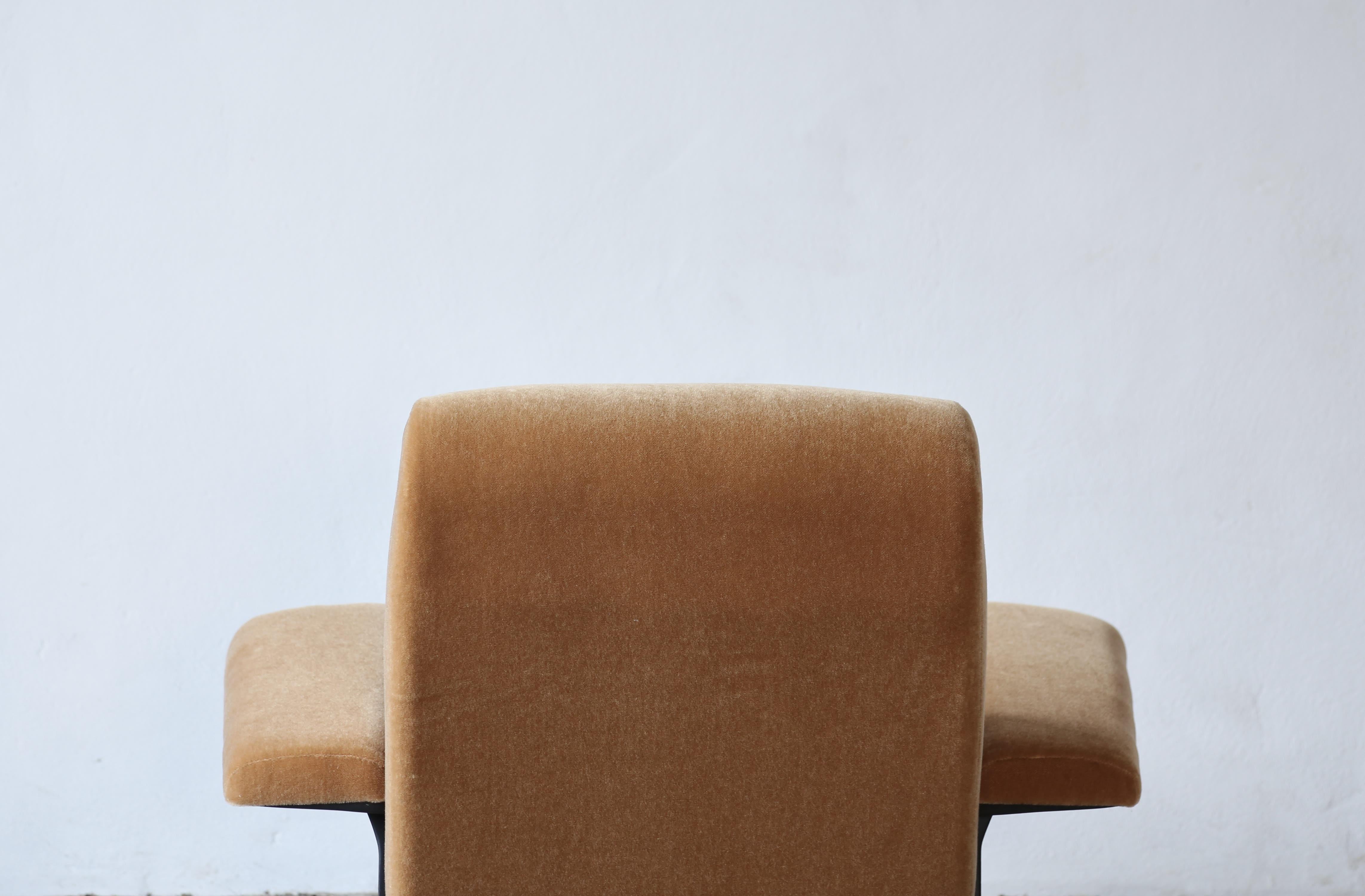 Rare Roberto Menghi Hall Chair, Arflex, Italy, 1950s, Upholstered in Pure Mohair 3