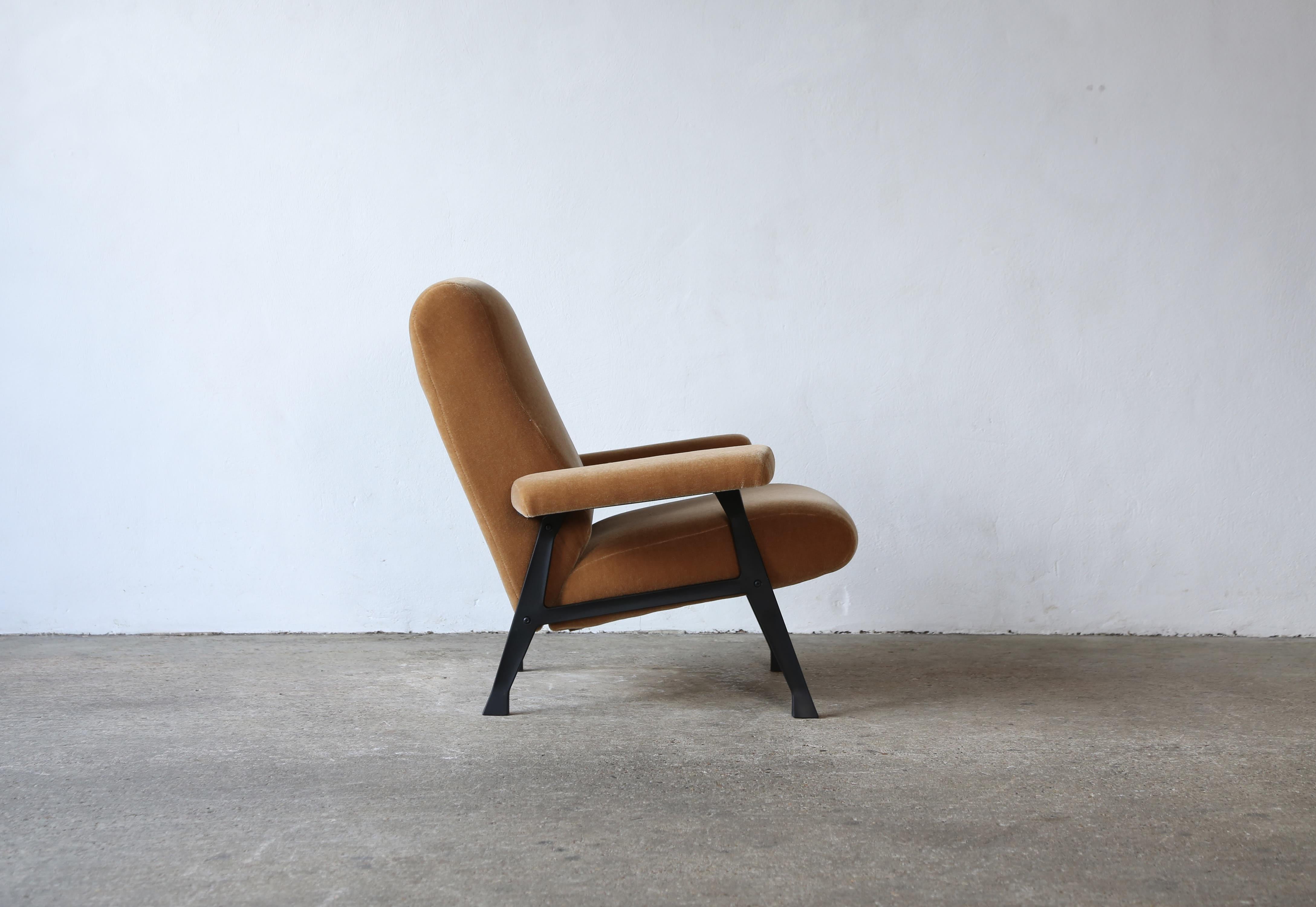 Rare Roberto Menghi Hall Chair, Arflex, Italy, 1950s, Upholstered in Pure Mohair 5