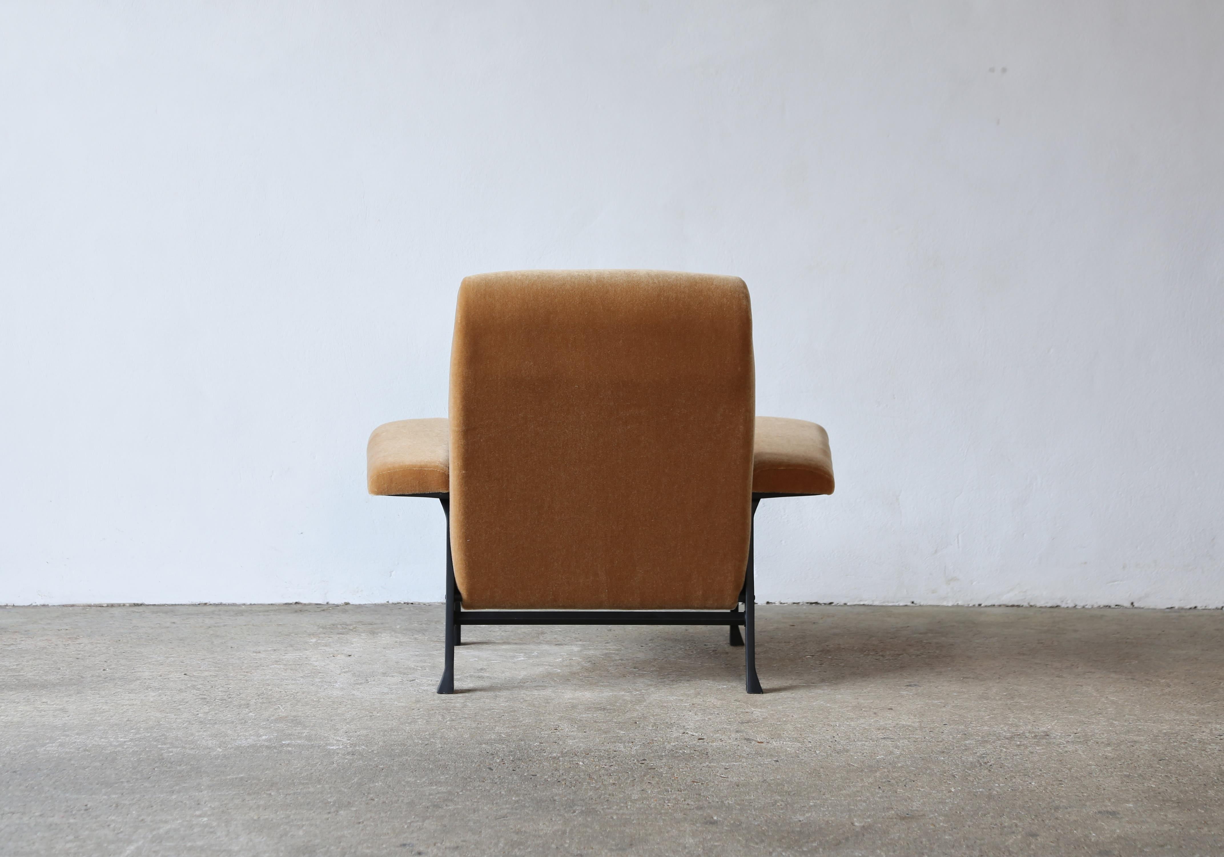 Rare Roberto Menghi Hall Chair, Arflex, Italy, 1950s, Upholstered in Pure Mohair 2