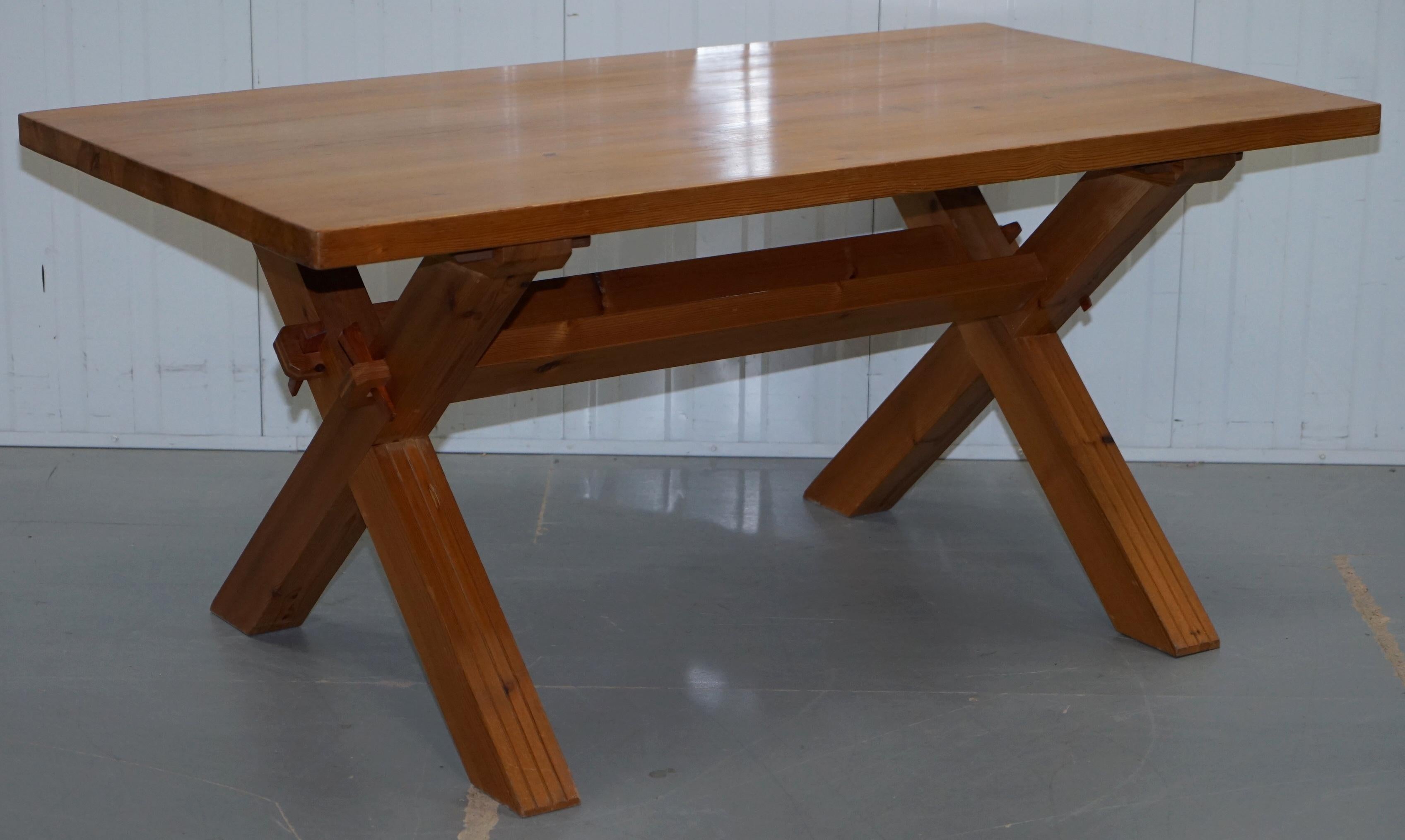 We are delighted to offer for sale this Robert Nance of St Ives handmade pine dining table and six chairs

A decorative good looking and well made set, the chairs are especially artistic, I love the handles in the back

We have cleaned waxed and