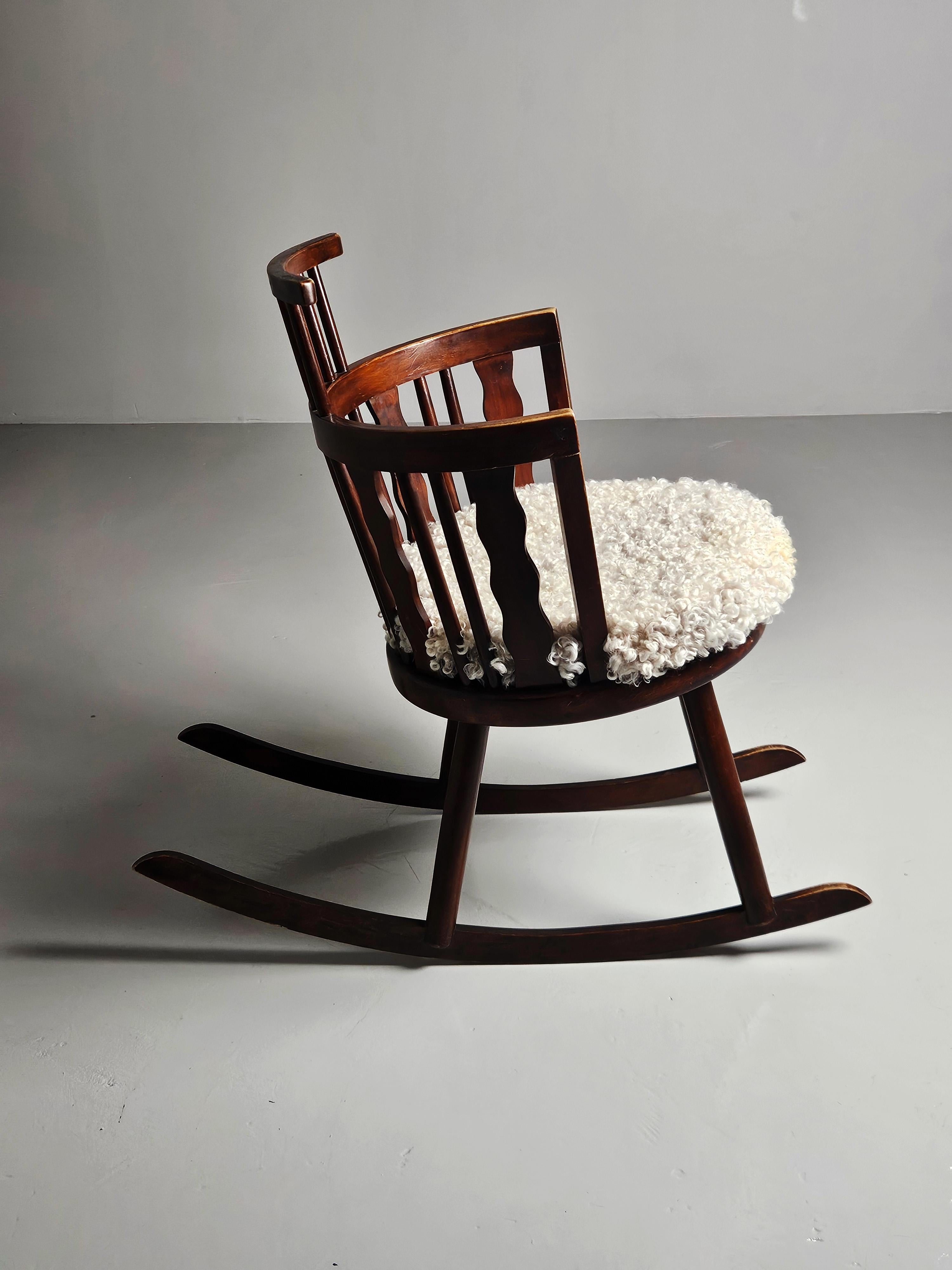 Swedish Rare rocking chair by Steneby hemslöjd, Sweden, 1930s For Sale