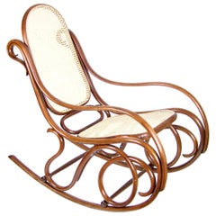 Rare Rocking Chair Thonet Nr.6