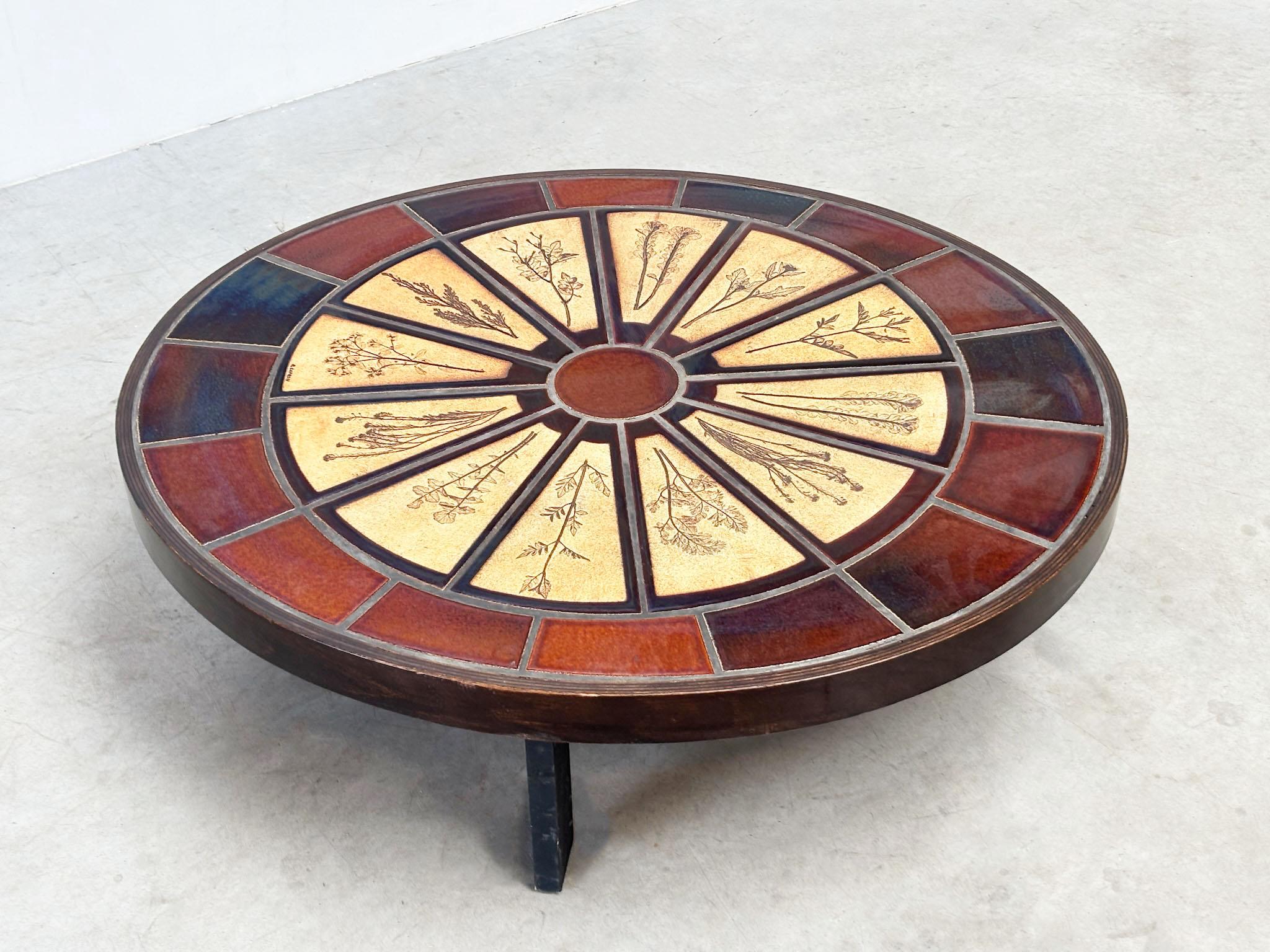 Rare table basse en céramique Roger Capron Bon état - En vente à Nijlen, VAN