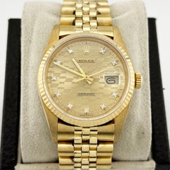 Rolex Datejust DIAMOND CHEVROLET DIAL 16018 Or jaune 18 carats Boîte papier 36 mm