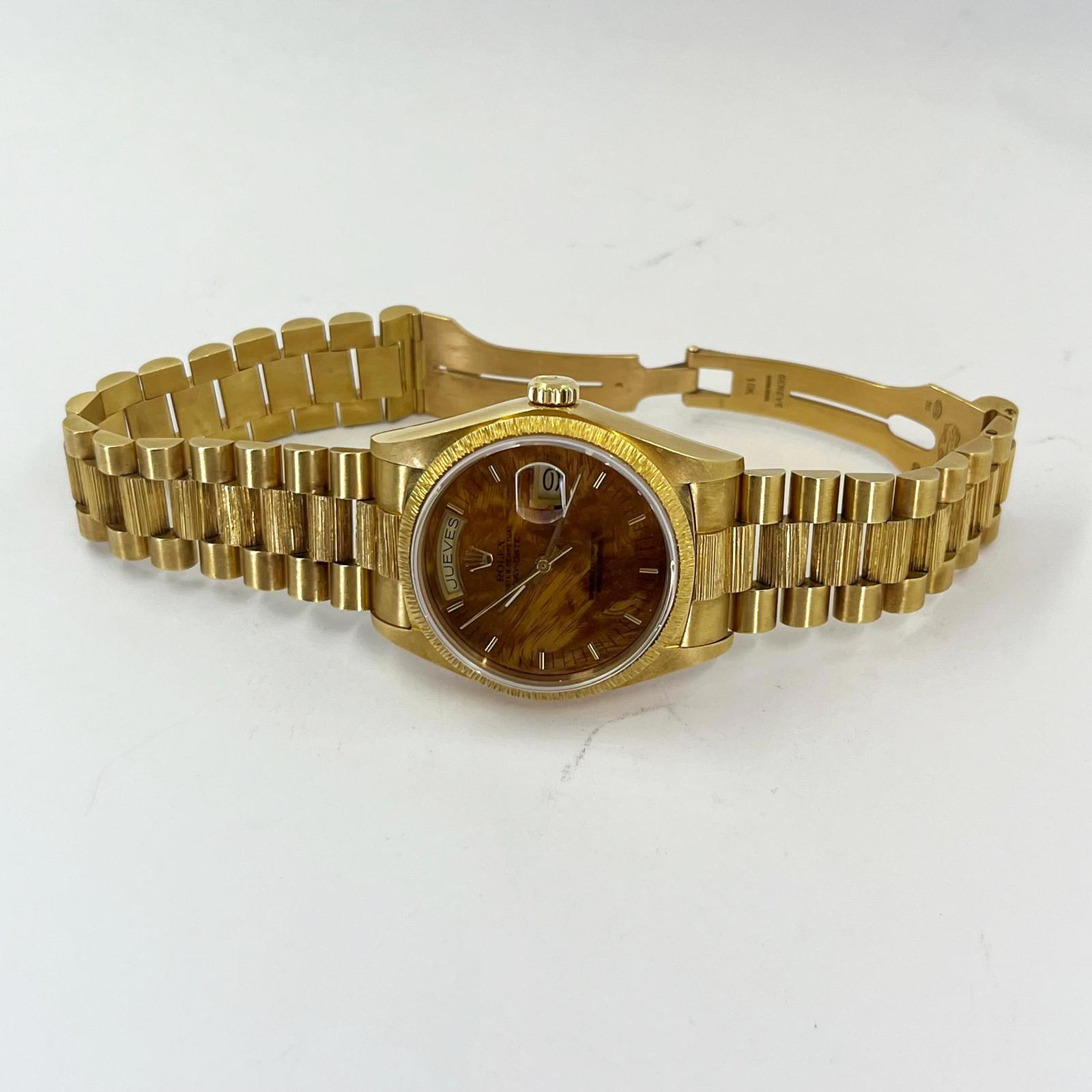 Rolex Montre Day-Date avec cadran en bois d'origine sur bracelet président en vente 4