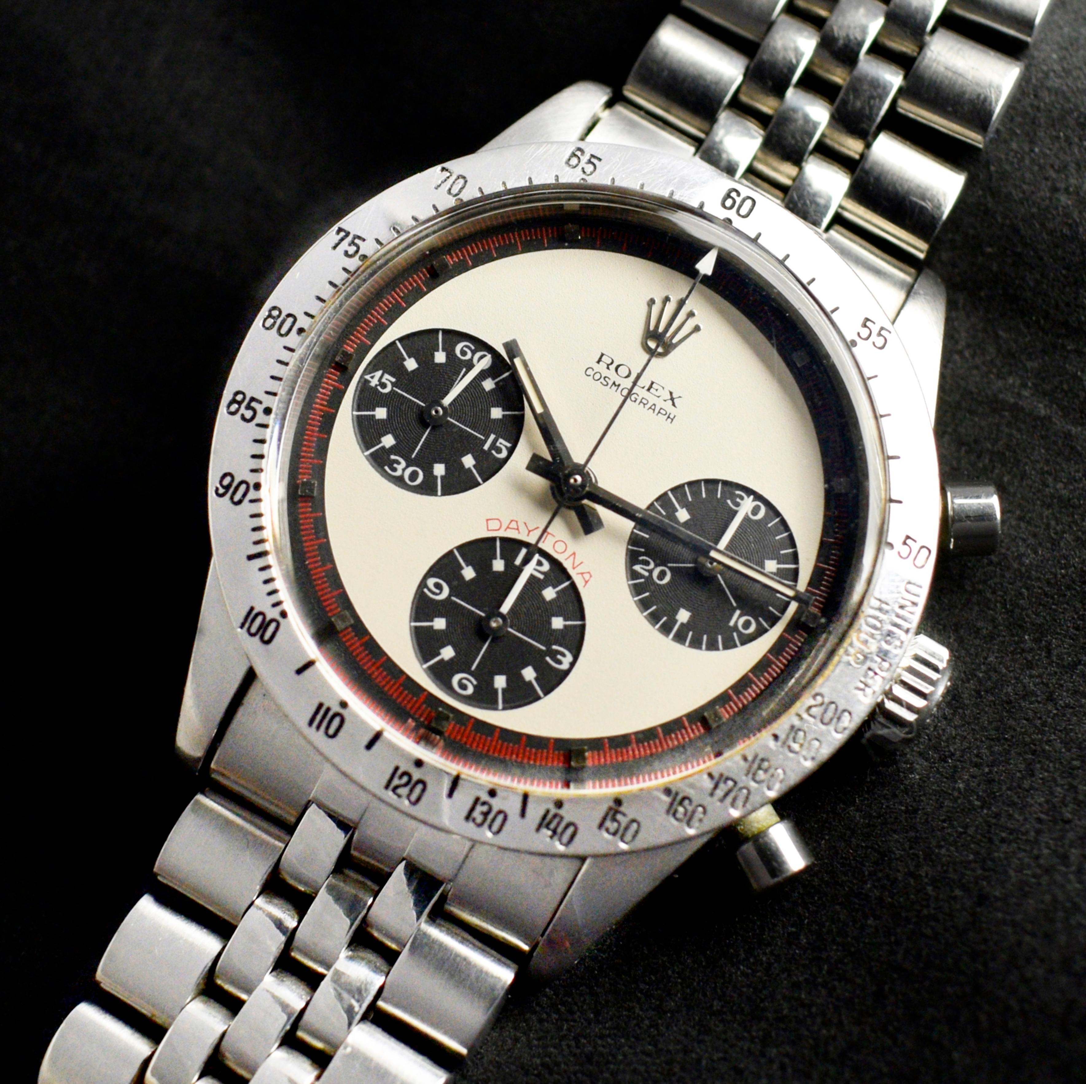 Brand: Vintage Rolex
Model: 6239
Year: 1968 – 1969
Serial number: 195xxxx
Reference: OT1592

Reference 6239, the very first model of the celebrated “Daytona” series, the first chronograph with the tachometre scale engraved on the bezel. The dials of