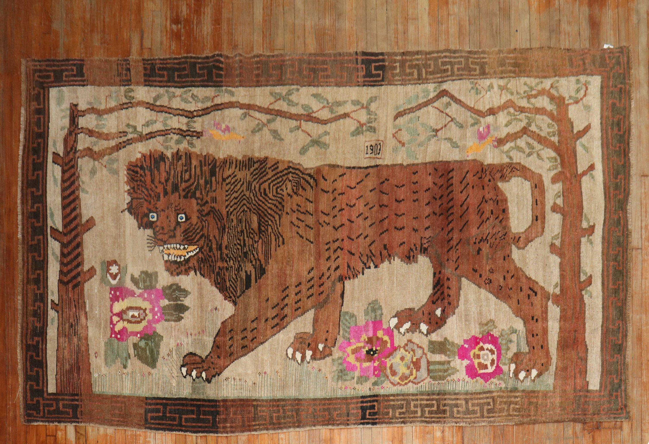 Seltener türkischer Teppich in Zimmergröße mit Löwenmotiv, datiert 1903 (Handgewebt) im Angebot