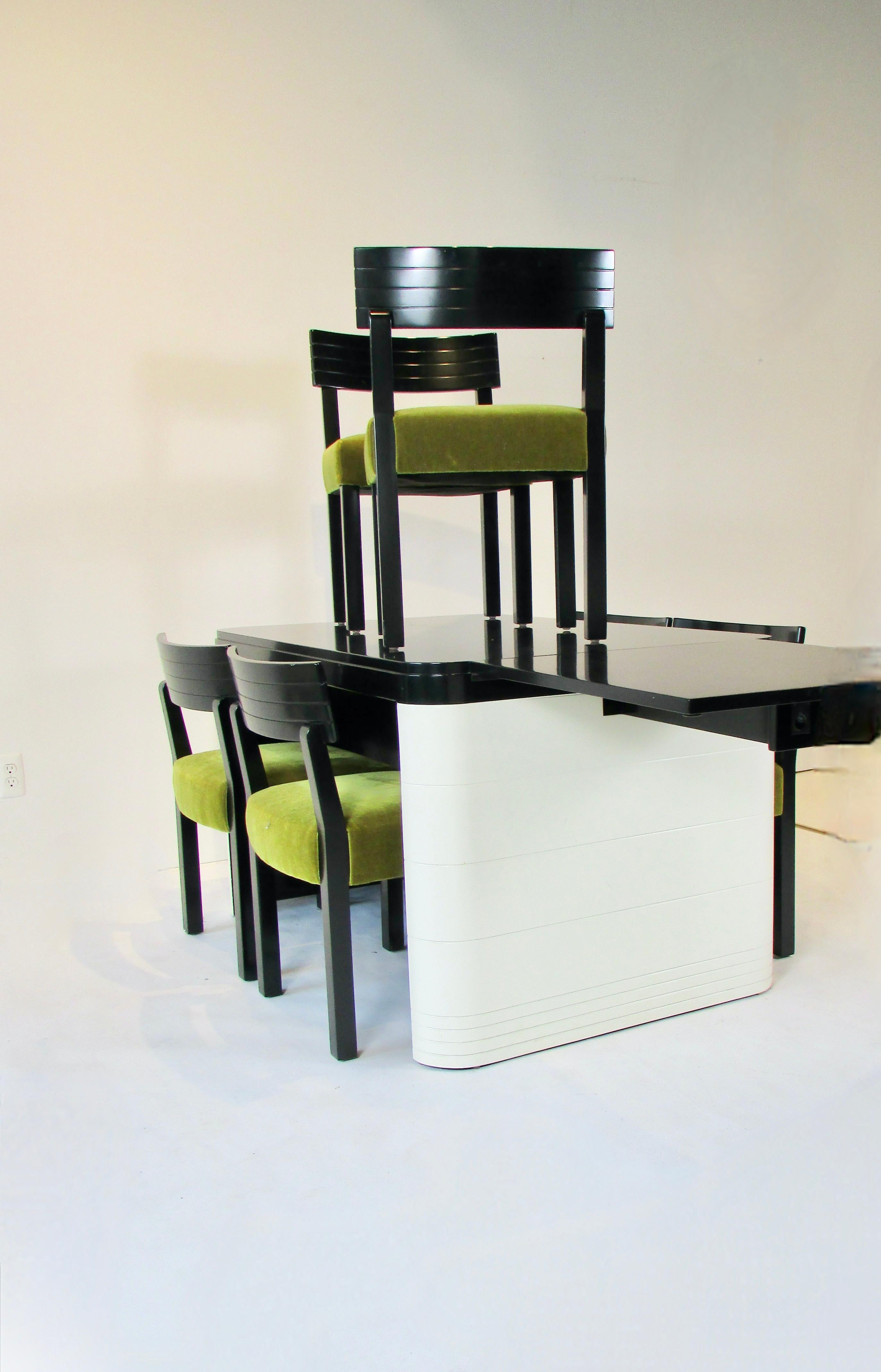 Seltener Rorimer Brooks Mattschwarzer Art-Déco-Esstisch im Art déco-Stil mit sechs Stühlen 8