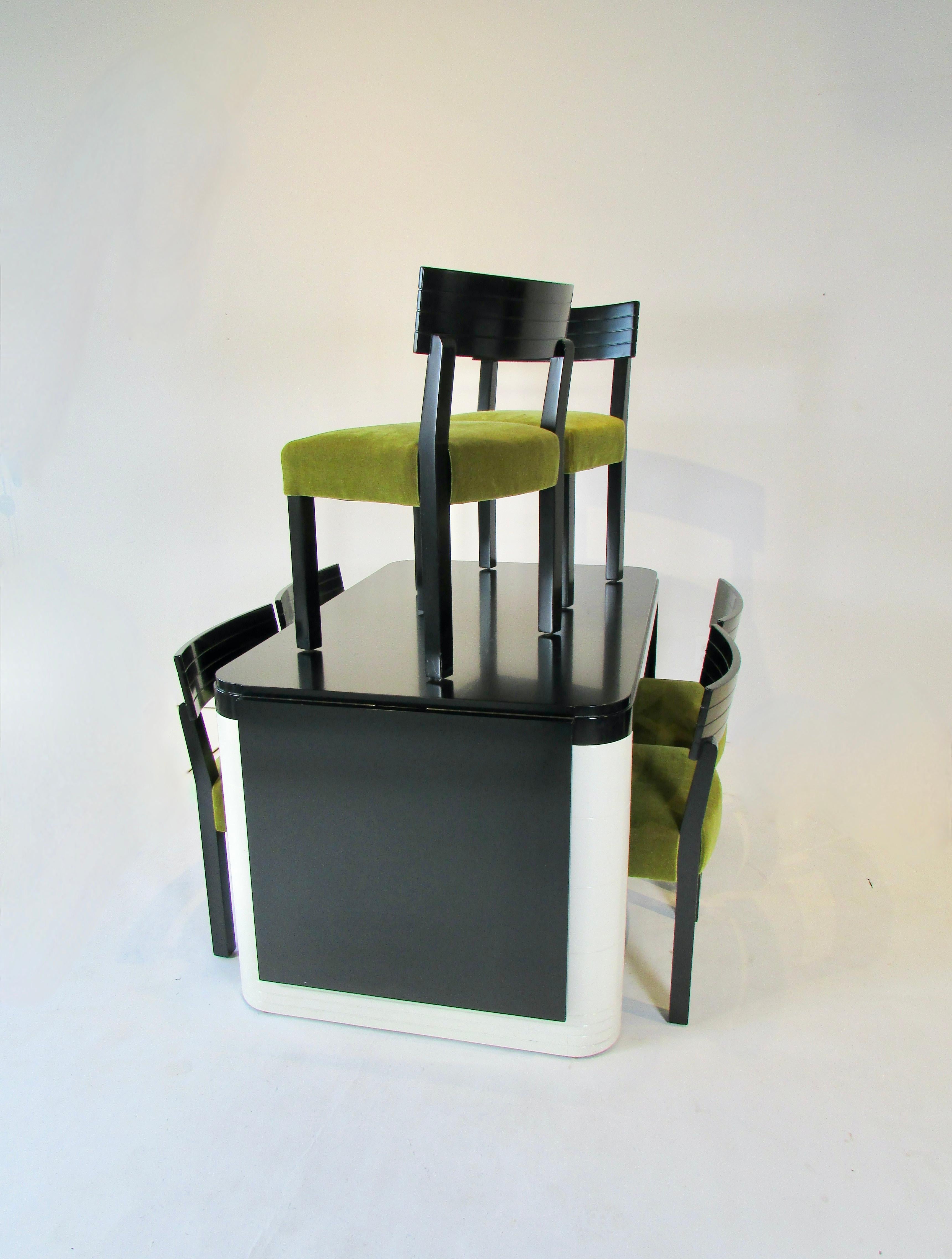 Seltener Rorimer Brooks Mattschwarzer Art-Déco-Esstisch im Art déco-Stil mit sechs Stühlen 11