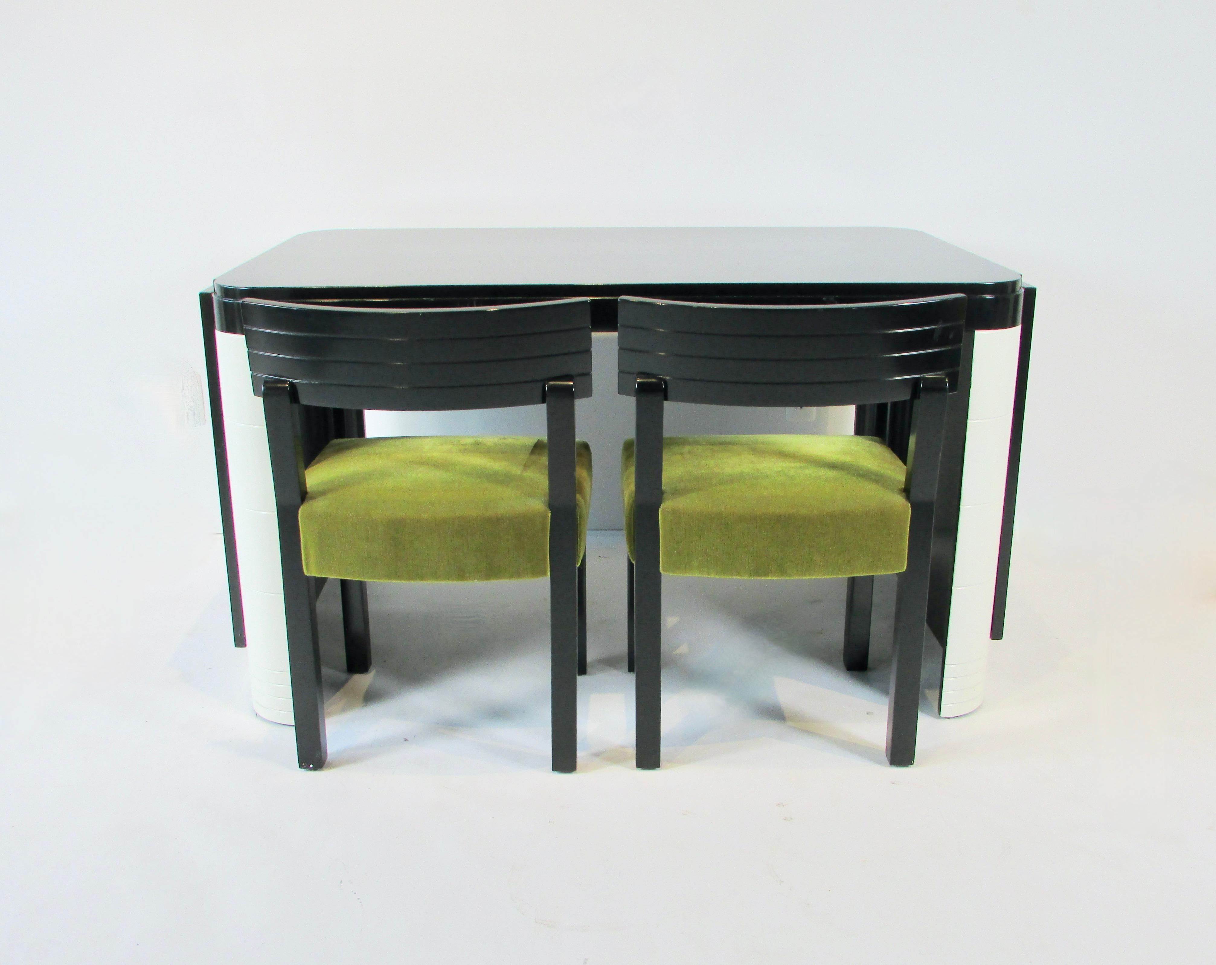 Seltener Rorimer Brooks Mattschwarzer Art-Déco-Esstisch im Art déco-Stil mit sechs Stühlen (amerikanisch)