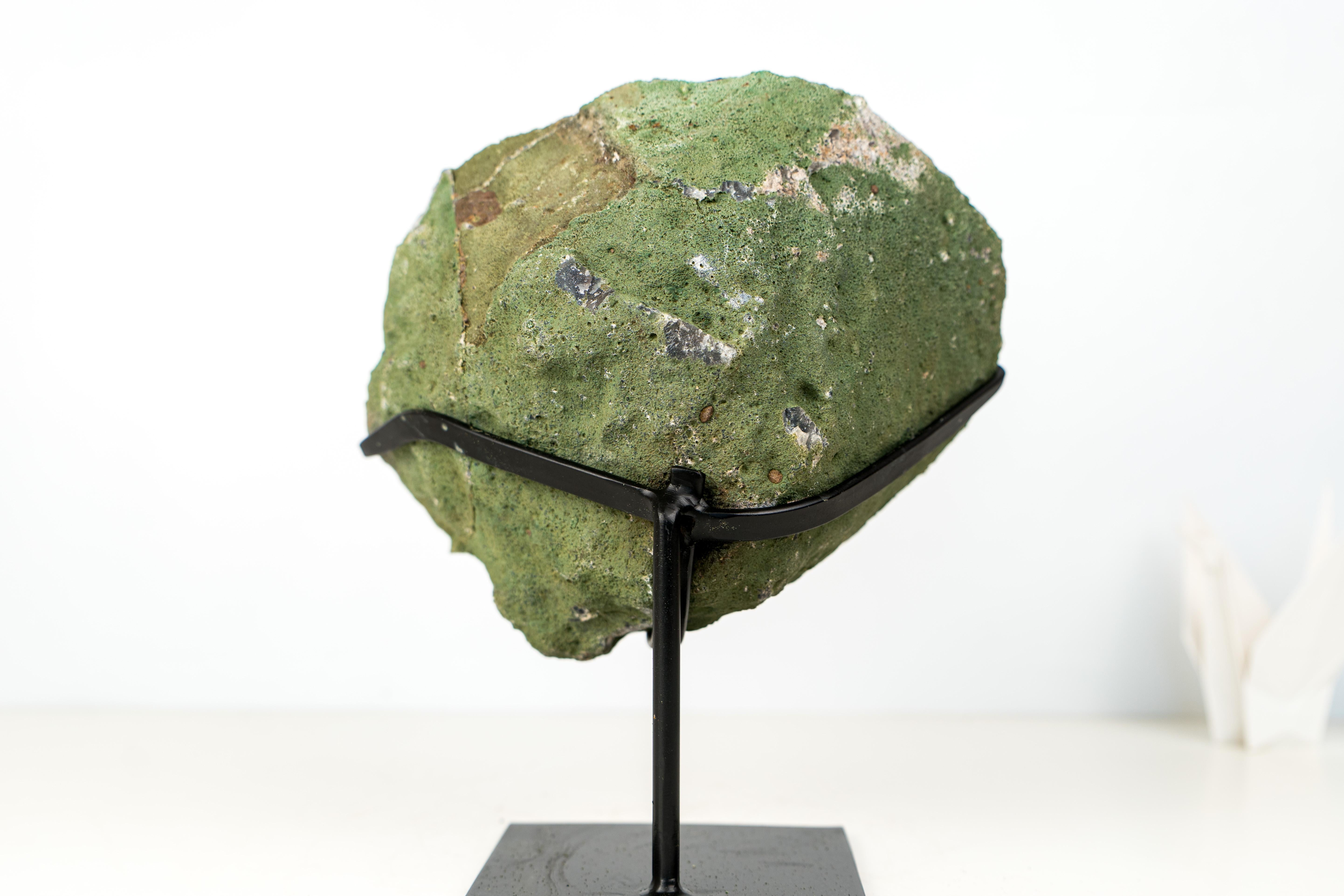 Raro fiore di ametista rosa in geode di ametista Galaxy in vendita 3