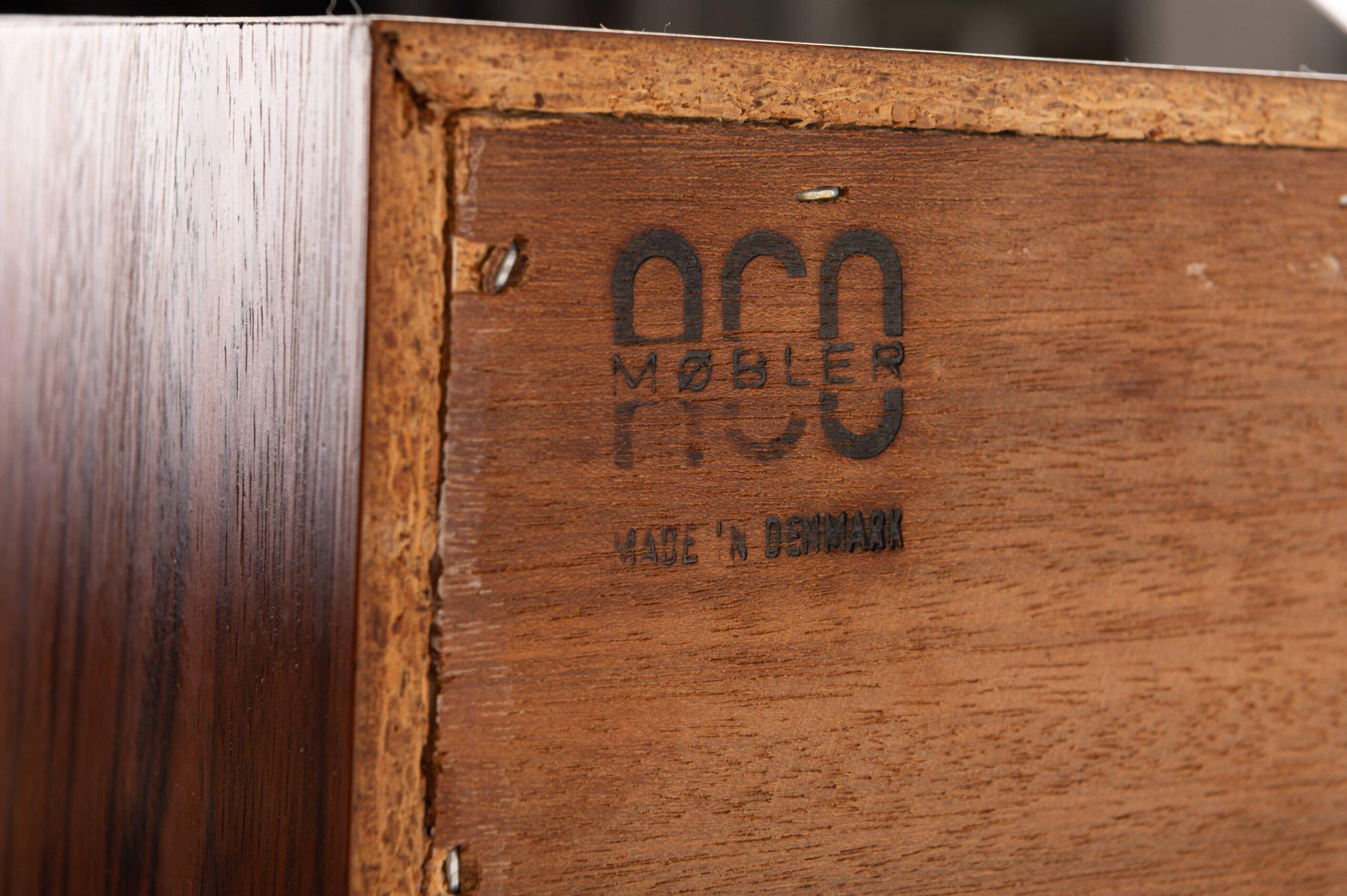 Seltenes Buffet-Sideboard aus Rosenholz von Axel Christensen für ACO Mbler, Dänemark 1960er Jahre (Holz) im Angebot