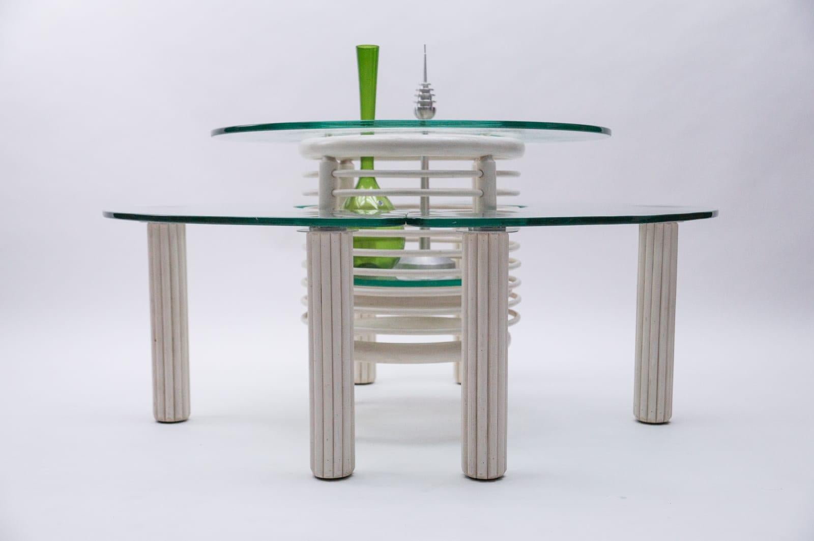 Seltenes rundes 3-Objekt-Tischset mit Flaschentablett, 1980er Jahre, Italien (Ende des 20. Jahrhunderts) im Angebot