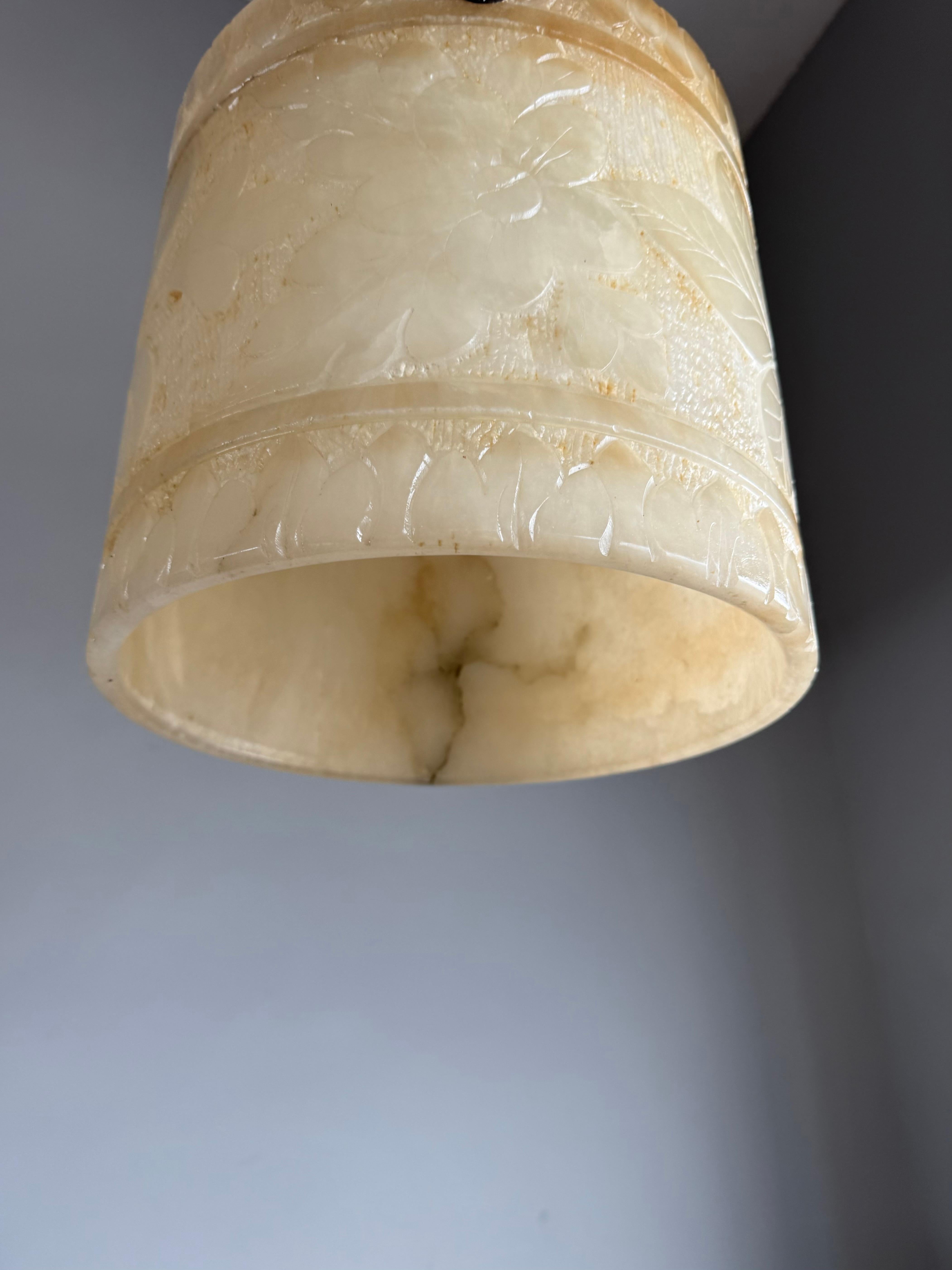 Seltene runde Alabaster-Pendelleuchte in runder Form  / Laterne Midcentury Modern Ära im Zustand „Gut“ im Angebot in Lisse, NL