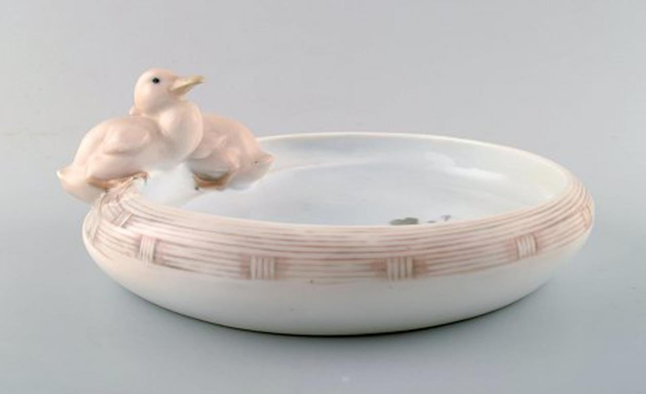 Rare Royal Copenhagen Art Nouveau dish with ducks, number 741/358.
Measures: 28 cm x 10 cm.
1st. factory quality, in perfect condition.