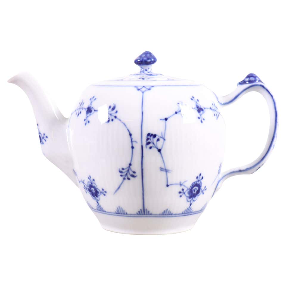 Fluted Tea Pot Royal Copenhagen Model 684 Classic Blue Fluted Teapot. For Sale at 1stDibs