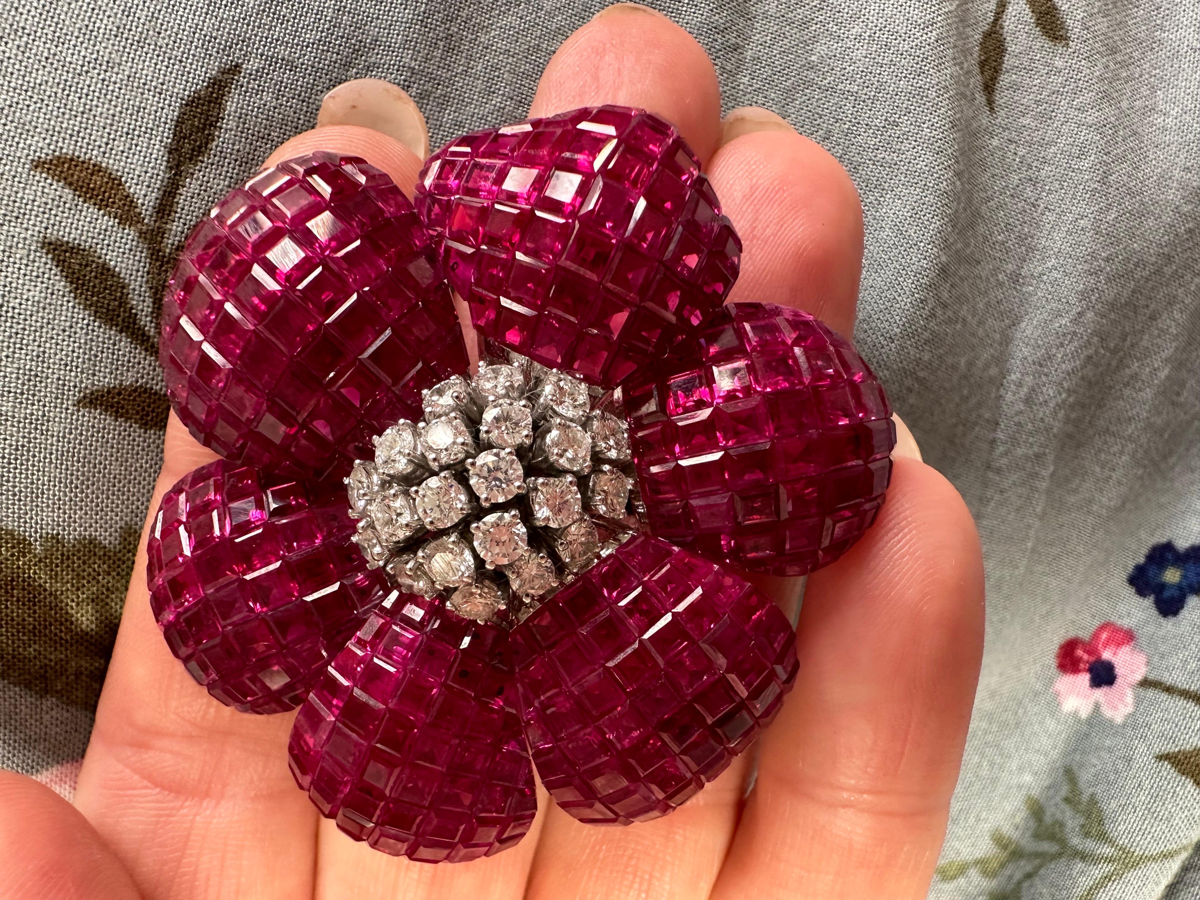 Rare ruby & diamond brooch in 18KT white gold For Sale 3