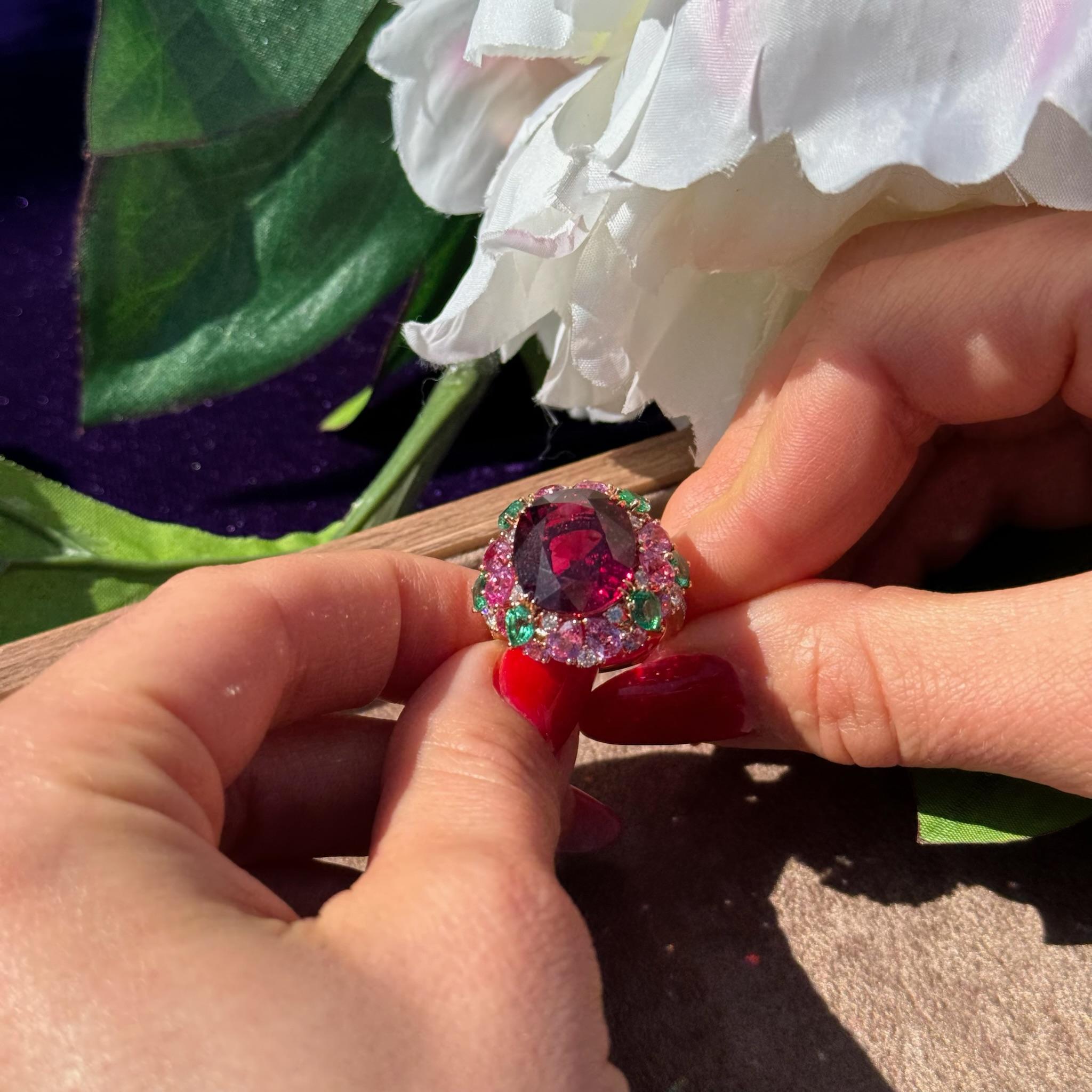 Women's Rare Ruby Pink Sapphire Emerald Diamond 18K yellow Gold Ring For Her For Sale