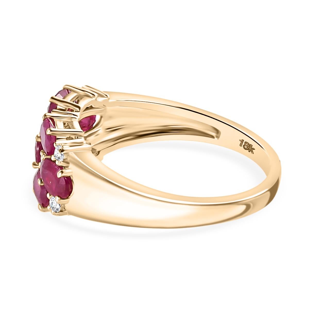 Im Angebot: Seltener Rubin-Hochzeitsring für sie mit Diamanten in 18 Karat Gelbgold, Geschenk für sie () 3