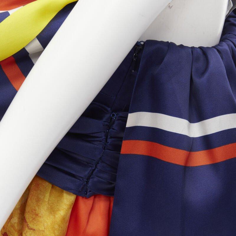 ¡rara Pasarela MOSCHINO Couture! 2014 Vestido de un hombro con patatas fritas IT40 en venta 4