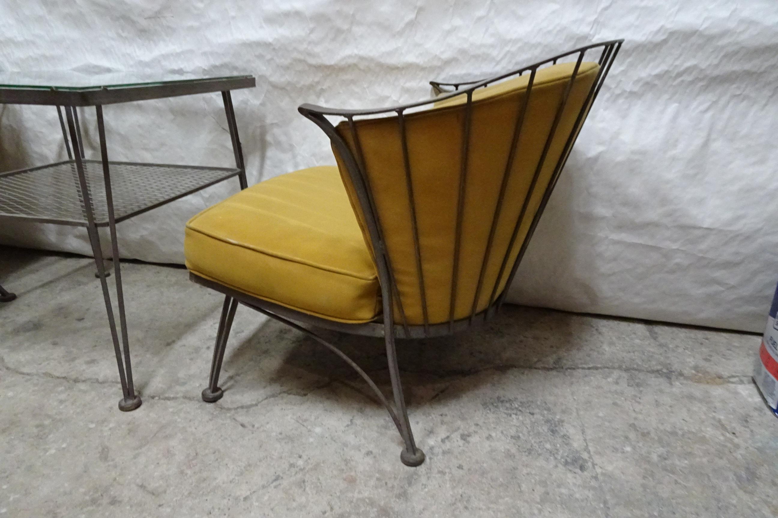 American Rare Russel Woodard 1950`s  Lounge Chairs and Table For Sale