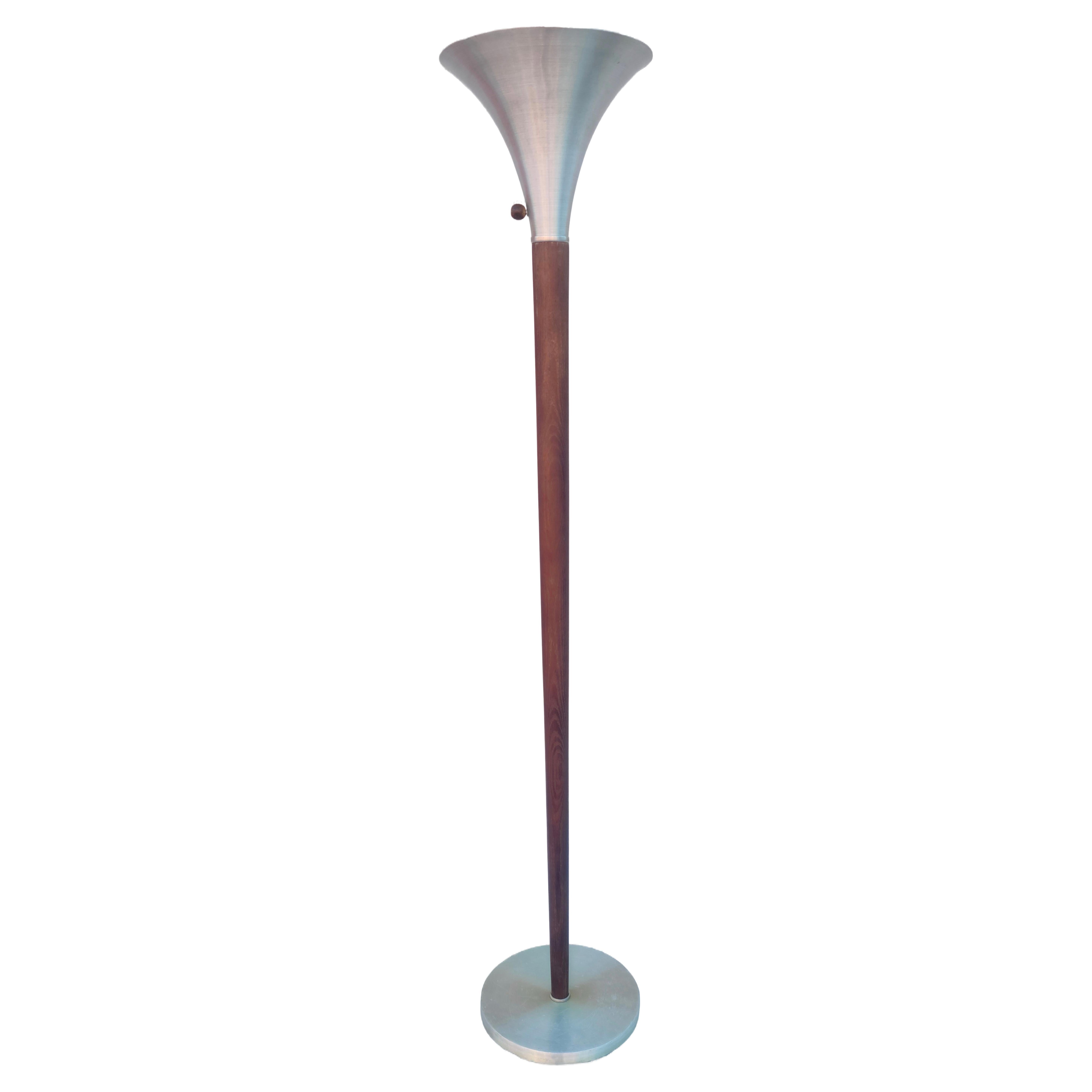 Rare Russell Wright Torchiere Floor Lamp..
Made by Wright Accessories Inc: Catalog #28.
Spun Aluminum Trumpet Torch, Base and Trim.
Classic Russell Wright Design Themes.
