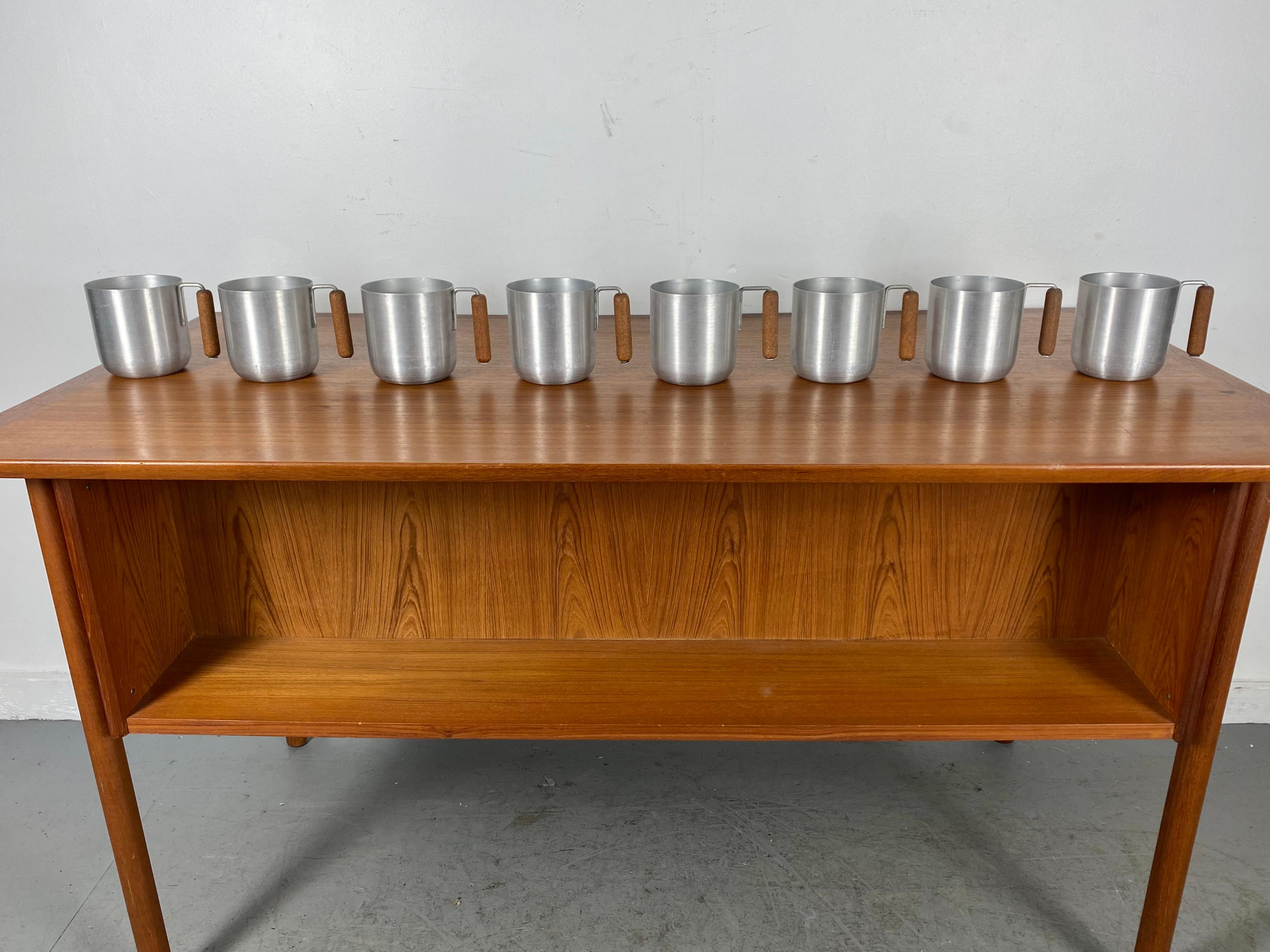 Rare Russel Wright Spun Aluminum and Cork Tankards / Mugs Set '8' For Sale 4