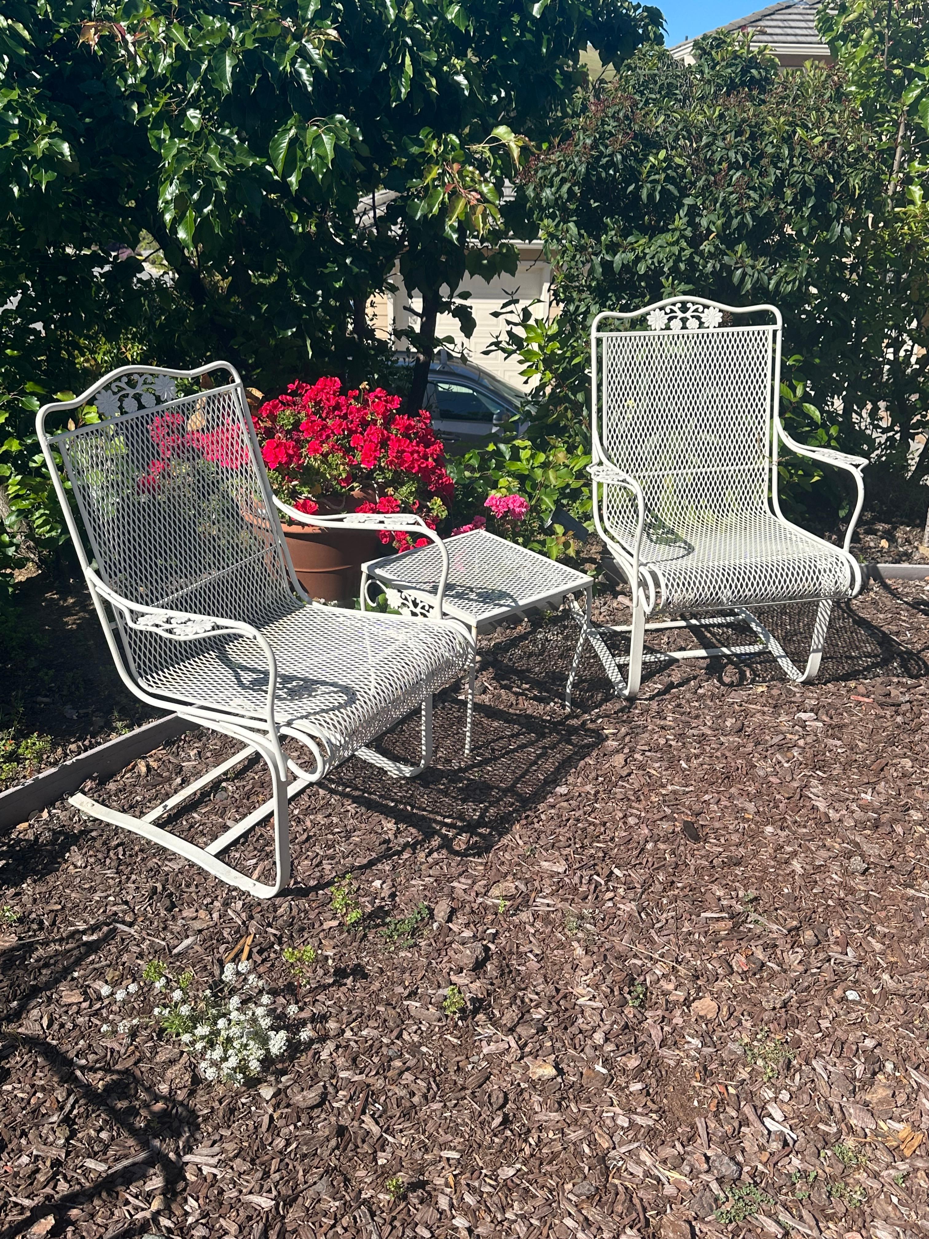 American Classical Rare Russell Woodard Rocking chairs + Side Table, Salterini, Wrought Iron, MCM For Sale