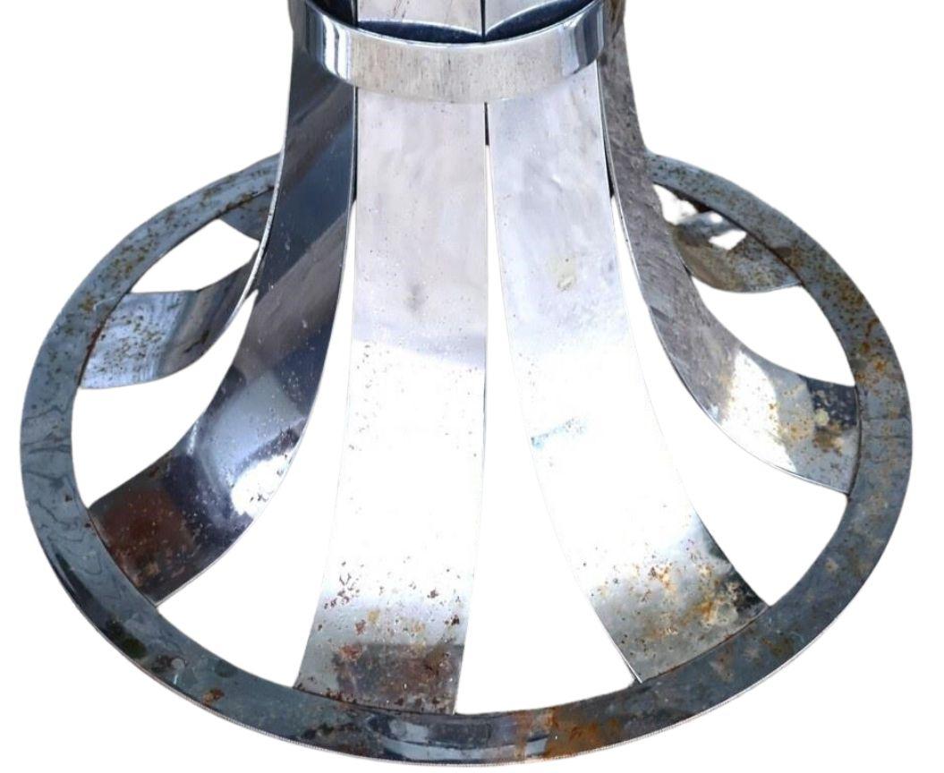 Ferronnerie Rare ensemble de salle à manger pivotant en chrome de Russell Woodard - Modernity en vente