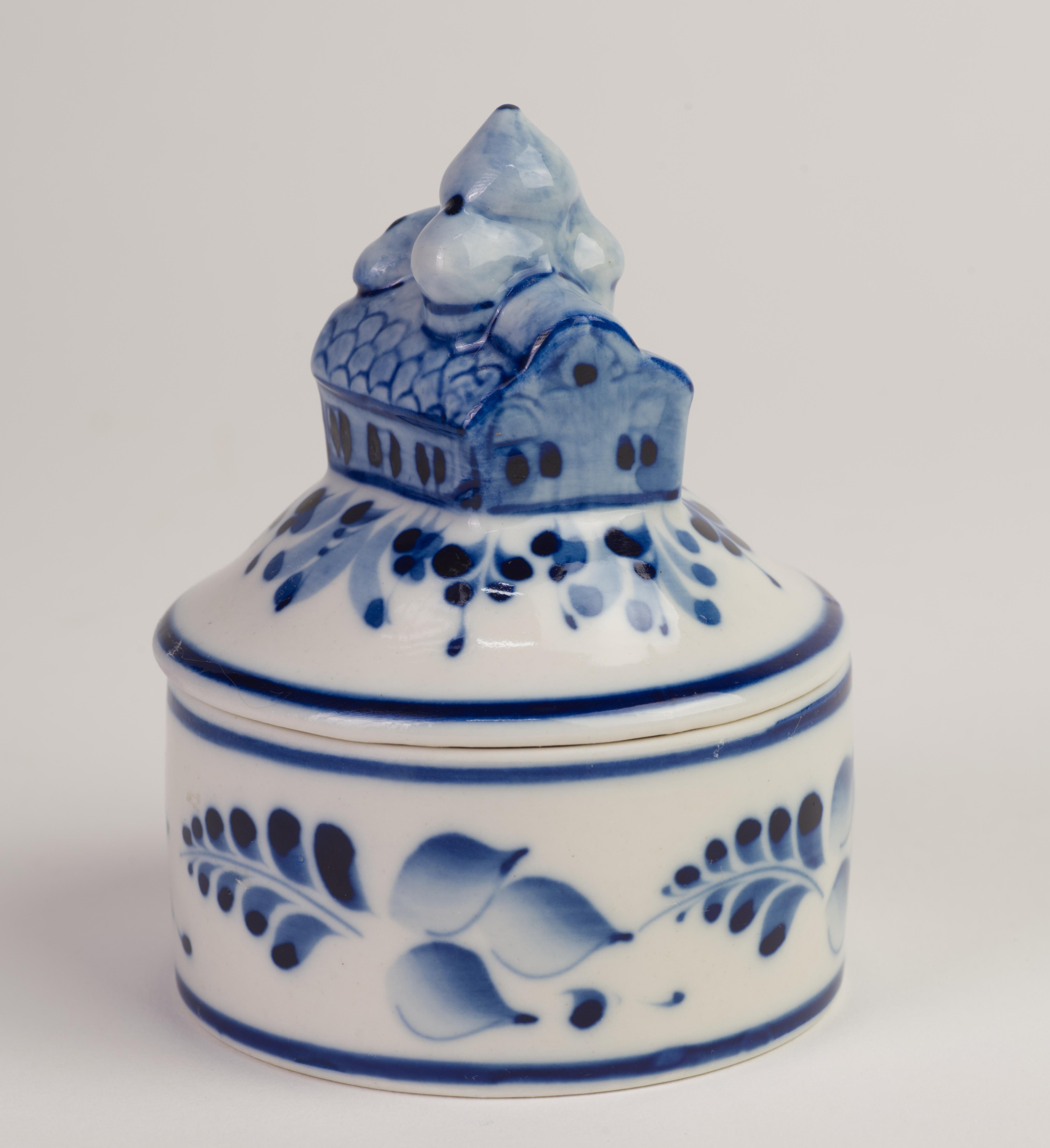 Glazed Rare Russian Gzhel Hand-painted Blue White Porcelain Church Trinket Box For Sale