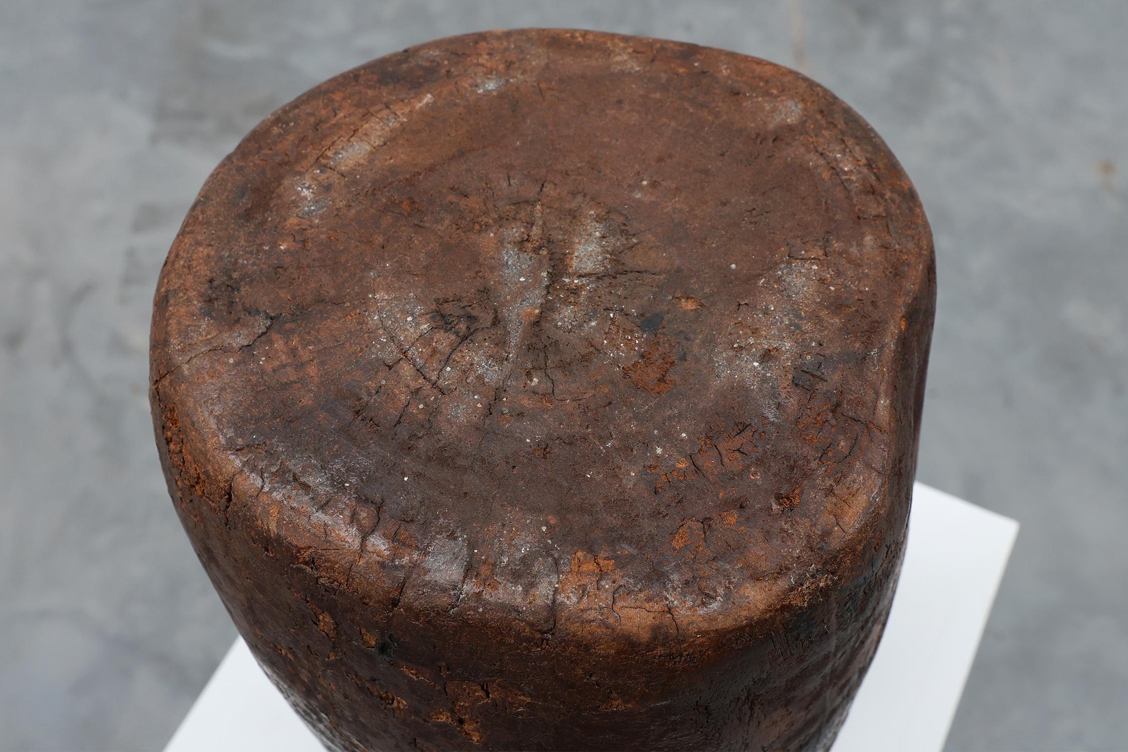 Rare Rustic wabi sabi style vase in solid wood, France 1800s For Sale 4
