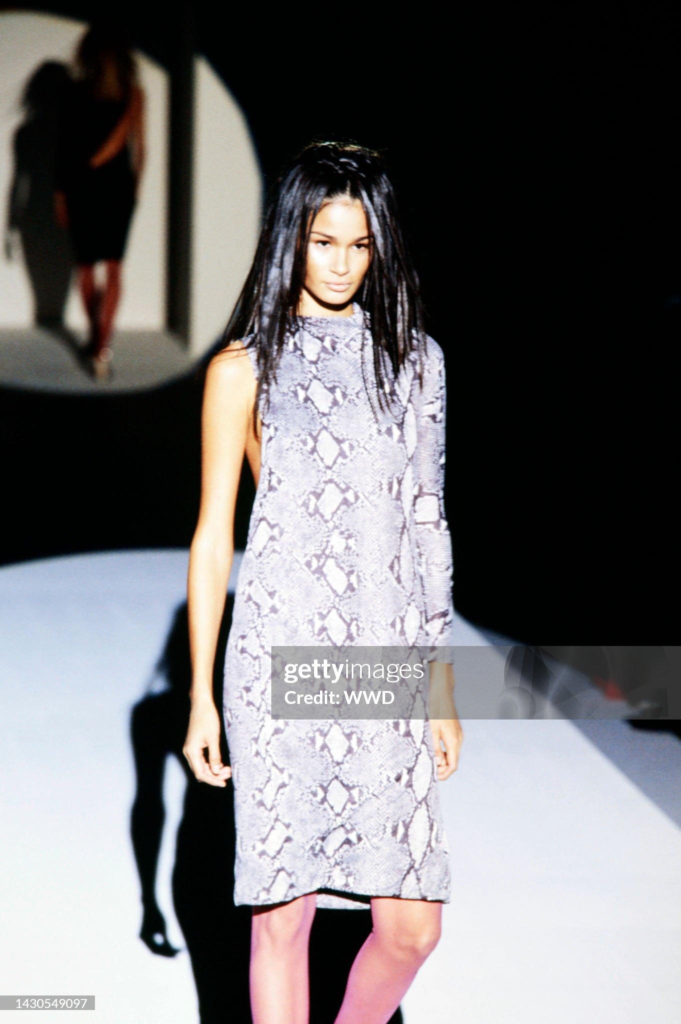 Rare! S/S 2000 Gucci by Tom Ford Grey Snake Print Asymmetric One Sleeve Dress For Sale 6